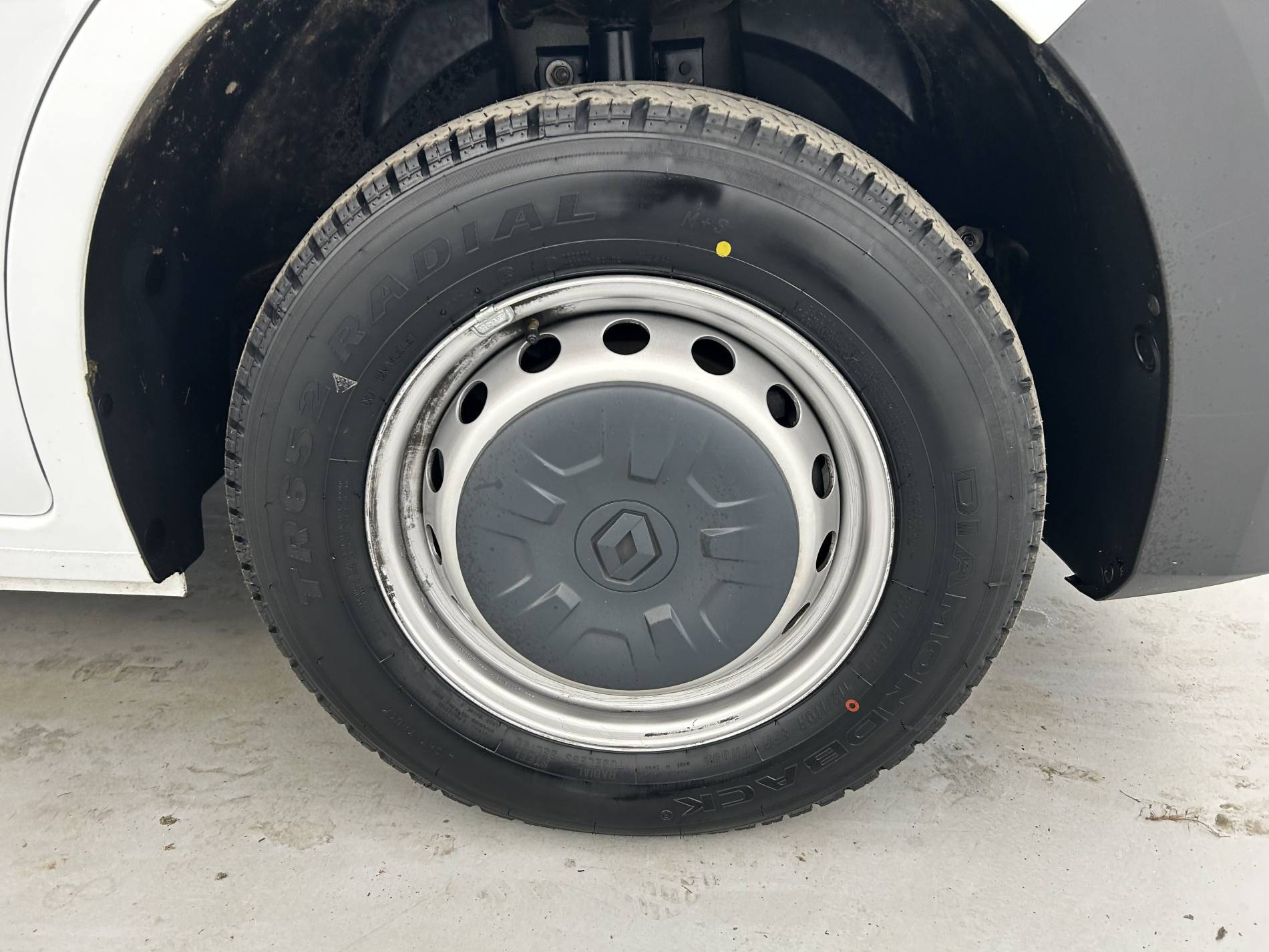 Vente en ligne Renault Master Fourgon MASTER FGN TRAC F3500 L2H2 BLUE DCI 135 au prix de 21 990 €