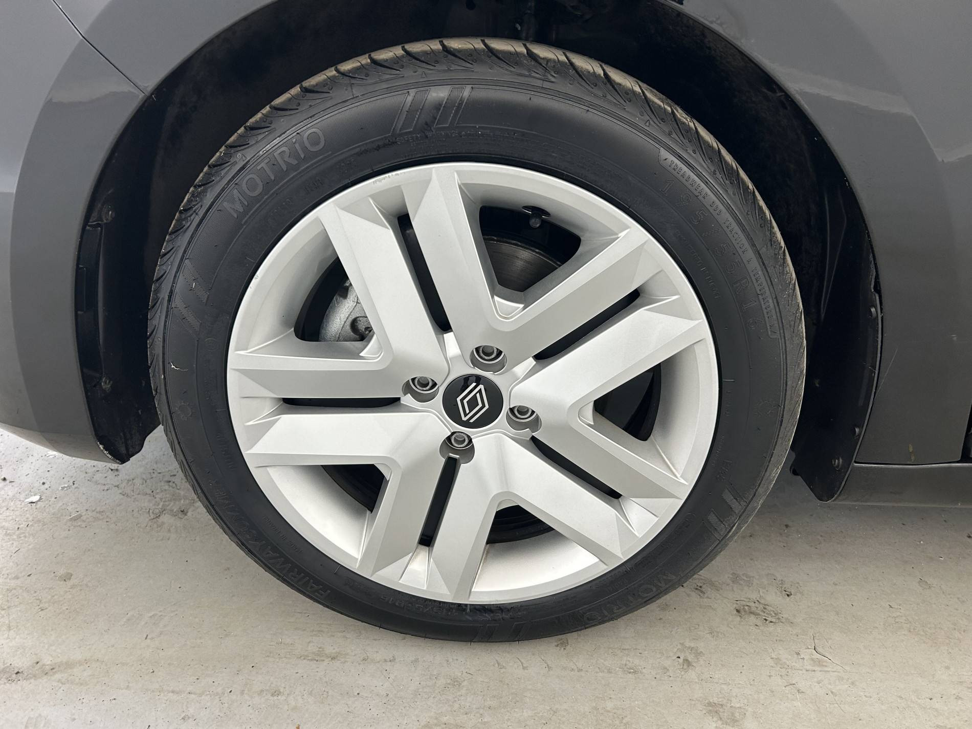 Vente en ligne Renault Clio 5 Clio E-Tech full hybrid 145 ch GSR2 au prix de 19 200 €