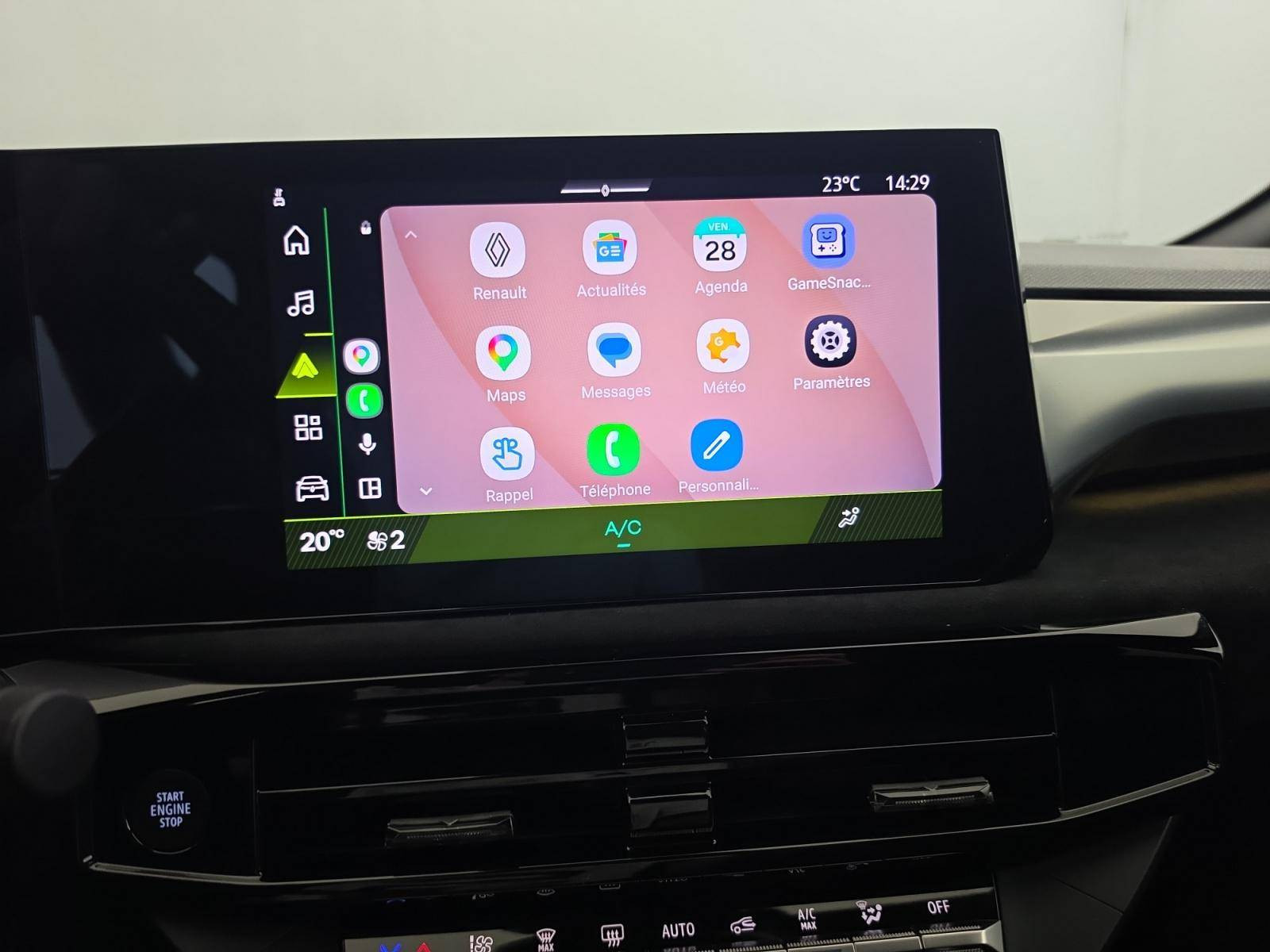 Vente en ligne Renault Clio 6 Clio E-Tech full hybrid 160 ch au prix de 28 300 €