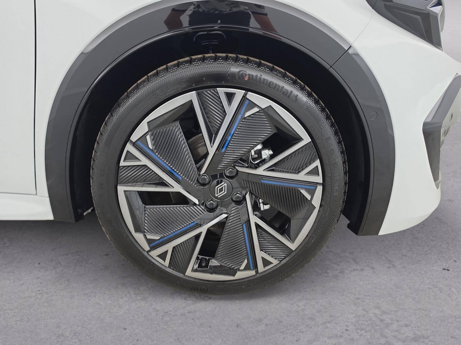 Vente en ligne Renault Clio 6 Clio E-Tech full hybrid 160 ch au prix de 28 300 €