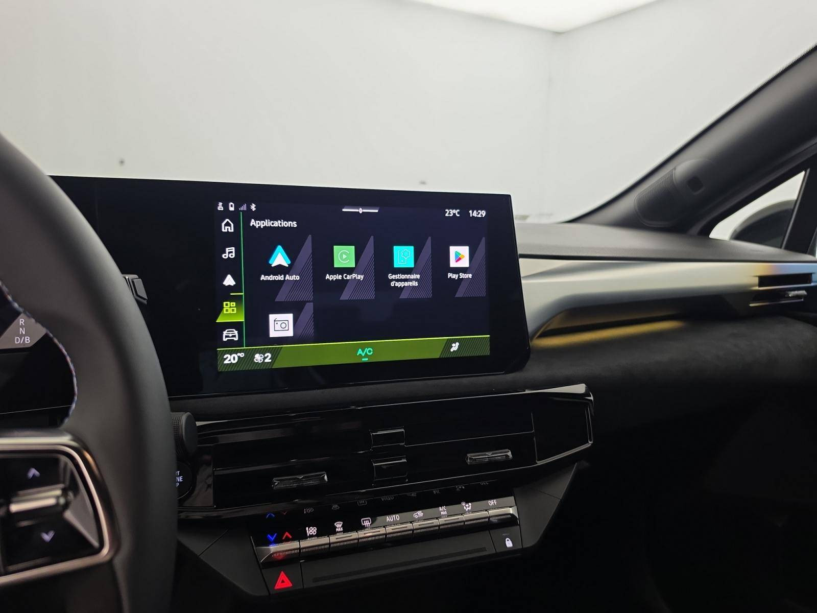 Vente en ligne Renault Clio 6 Clio E-Tech full hybrid 160 ch au prix de 28 300 €