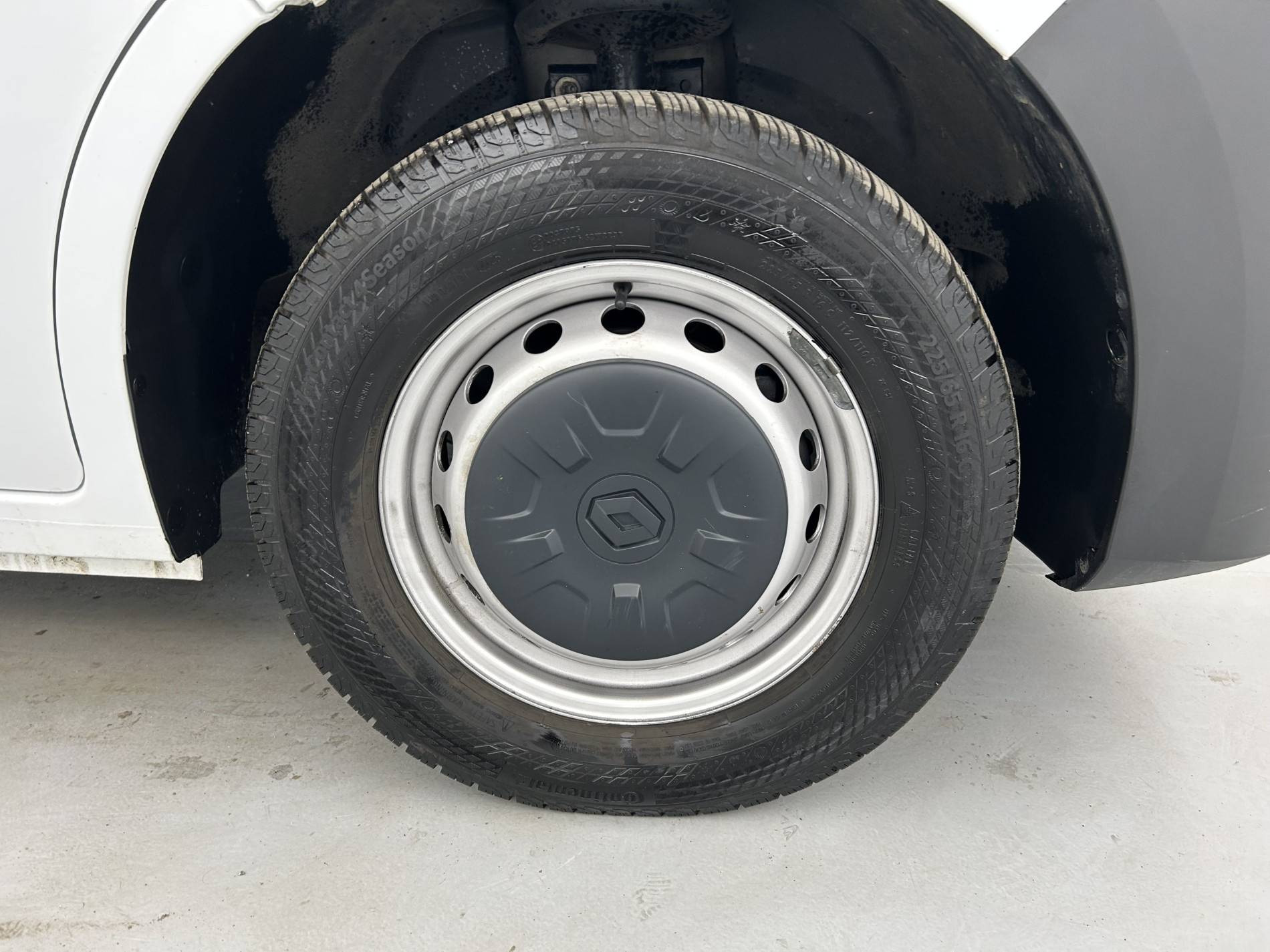 Vente en ligne Renault Master Fourgon MASTER FGN TRAC F3500 L3H3 BLUE DCI 135 au prix de 23 500 €