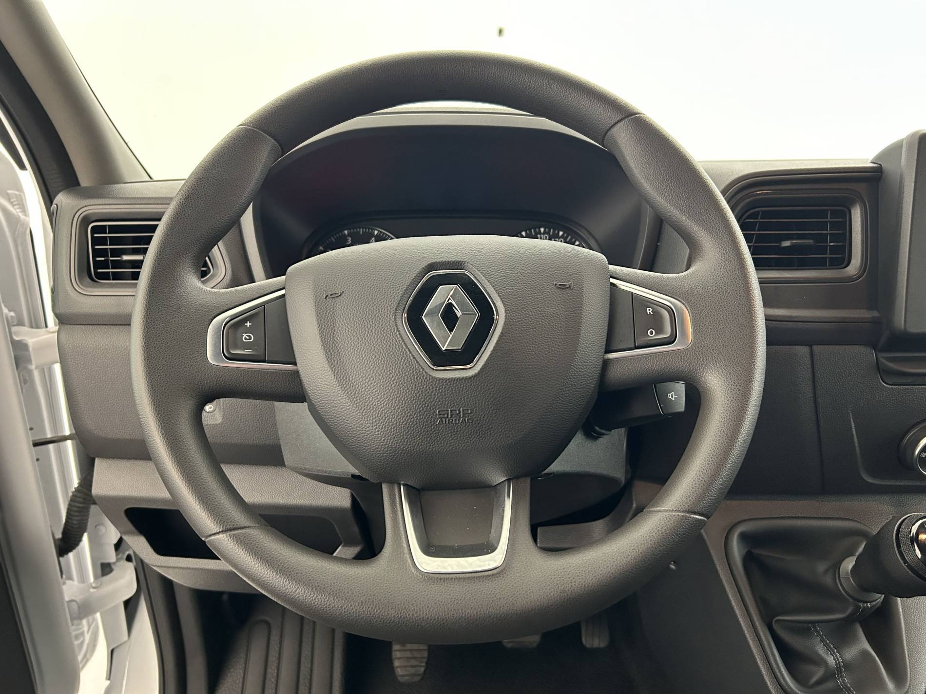 Vente en ligne Renault Master Fourgon MASTER FGN TRAC F3500 L3H3 BLUE DCI 135 au prix de 23 500 €