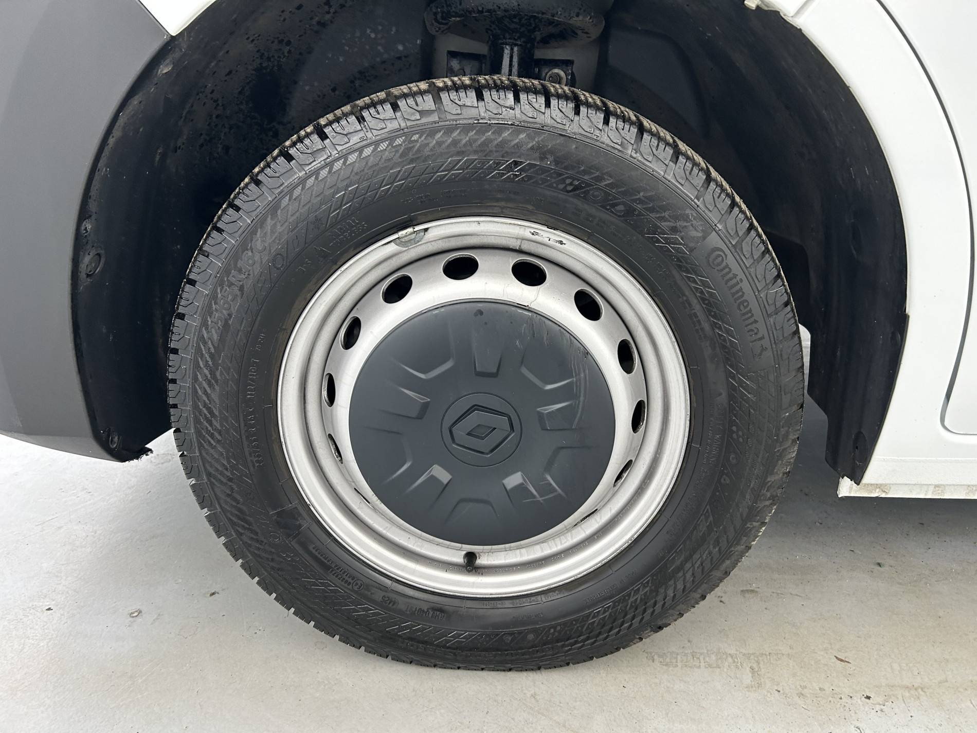 Vente en ligne Renault Master Fourgon MASTER FGN TRAC F3500 L3H3 BLUE DCI 135 au prix de 23 500 €