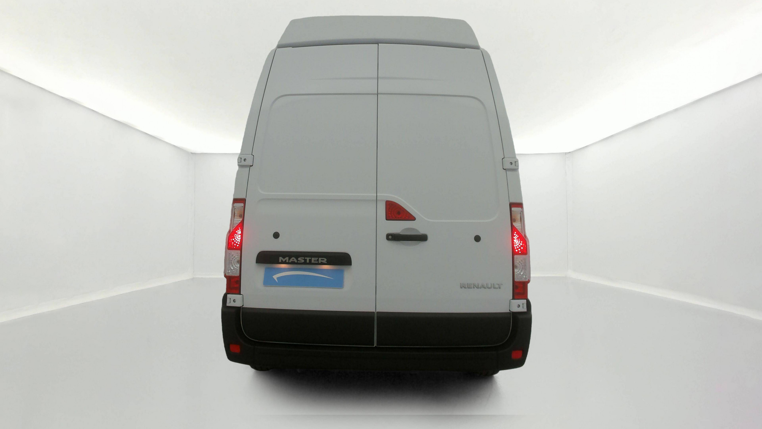 Vente en ligne Renault Master Fourgon MASTER FGN TRAC F3500 L3H3 BLUE DCI 135 au prix de 23 500 €