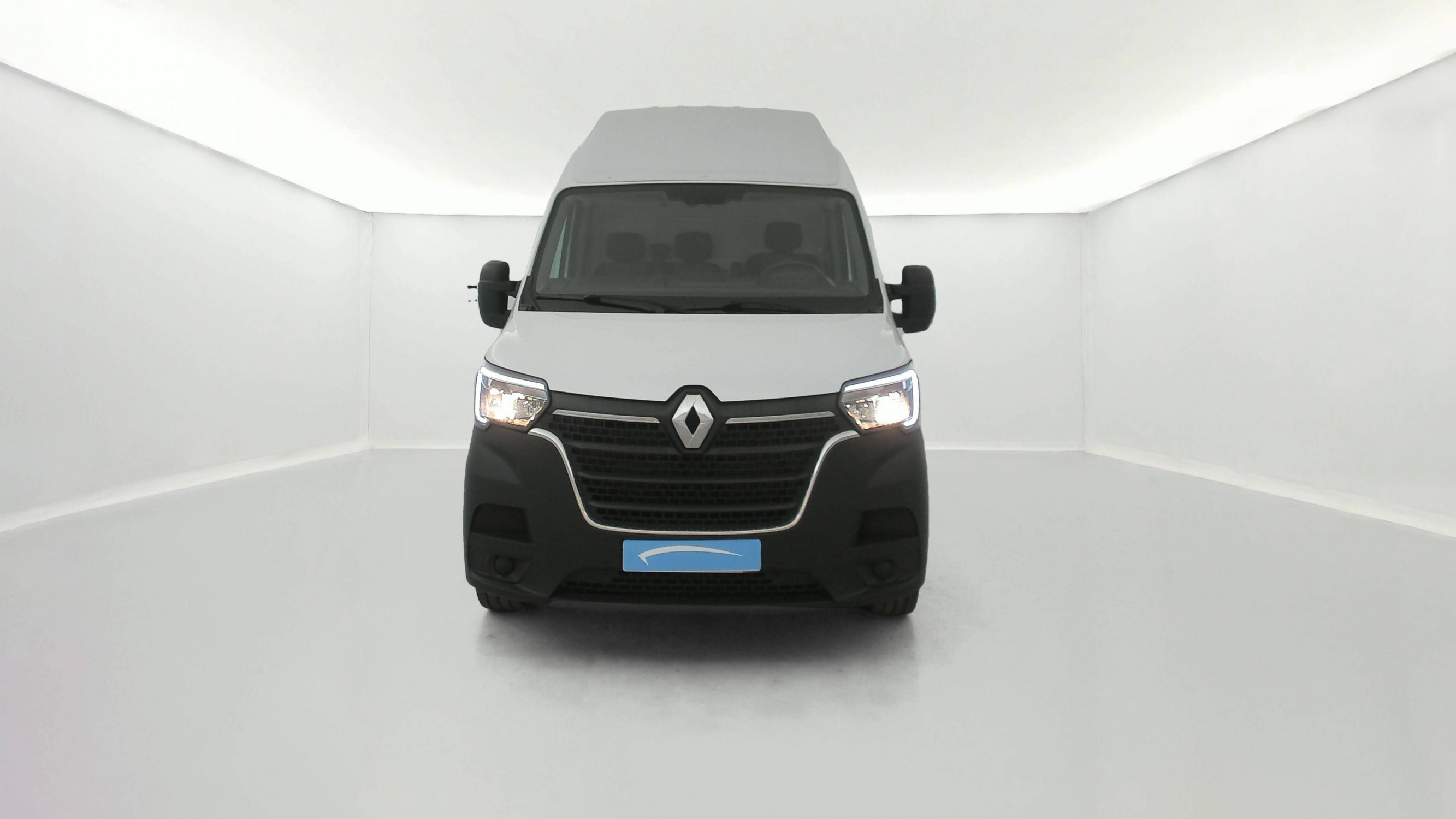 Vente en ligne Renault Master Fourgon MASTER FGN TRAC F3500 L3H3 BLUE DCI 135 au prix de 23 500 €