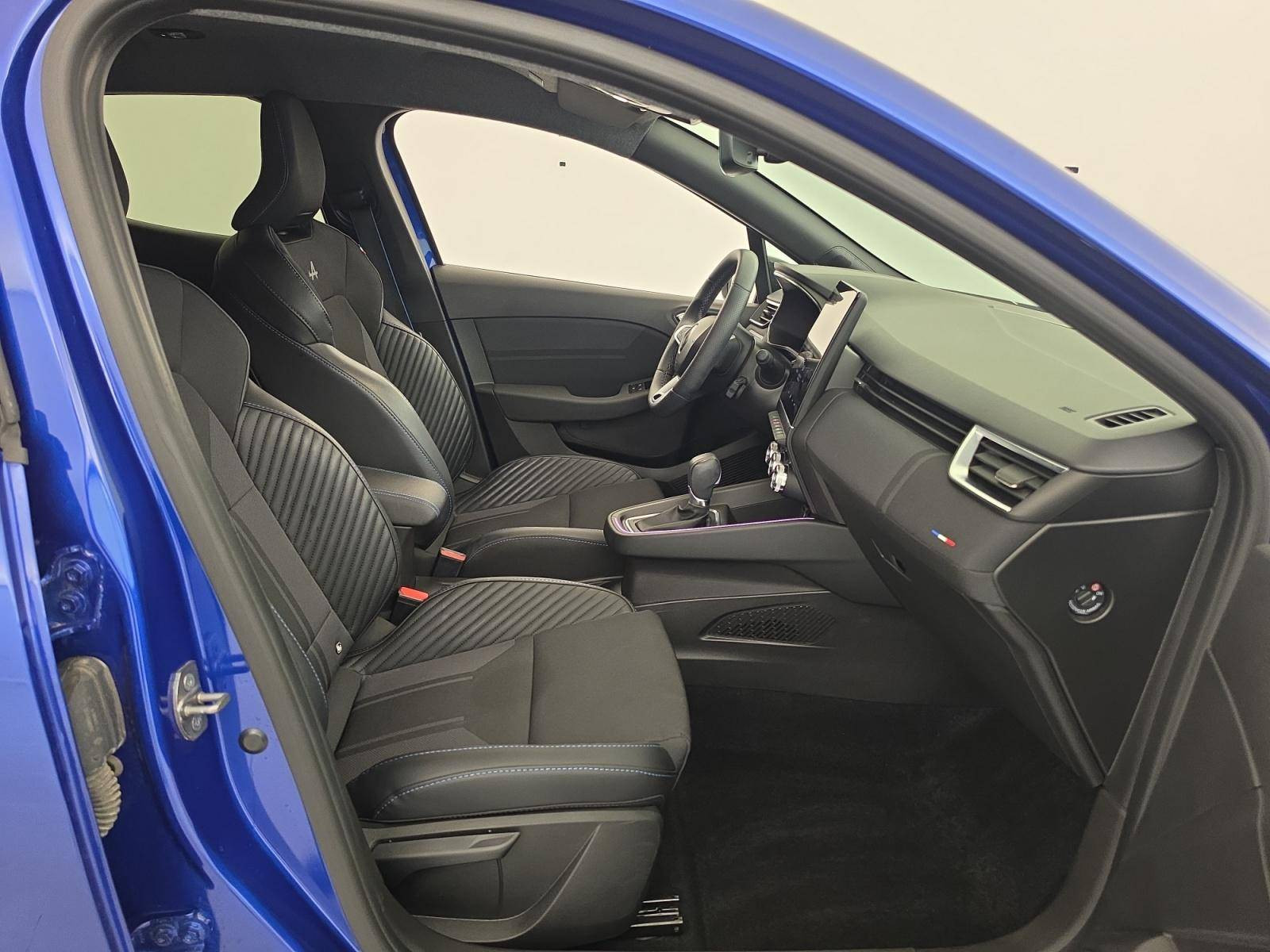 Vente en ligne Renault Clio 5 Clio E-Tech full hybrid 145 au prix de 21 200 €