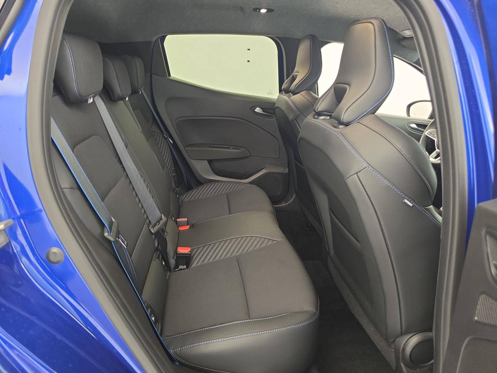 Vente en ligne Renault Clio 5 Clio E-Tech full hybrid 145 au prix de 21 200 €