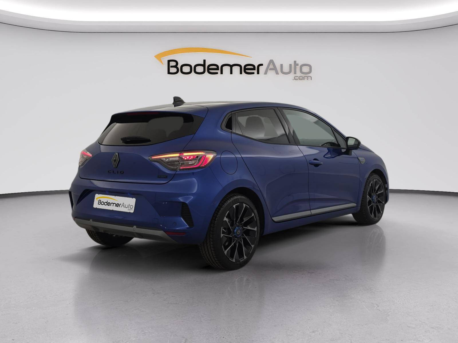 Vente en ligne Renault Clio 5 Clio E-Tech full hybrid 145 au prix de 21 200 €