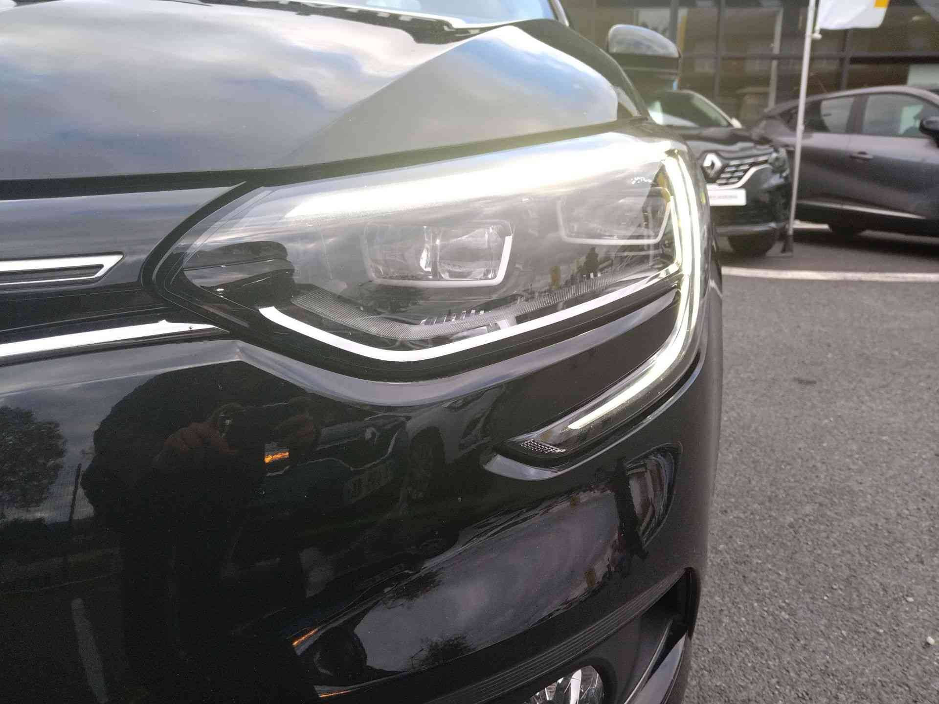 Vente en ligne Renault Megane 4 Mégane IV Berline TCe 140 FAP au prix de 16 200 €