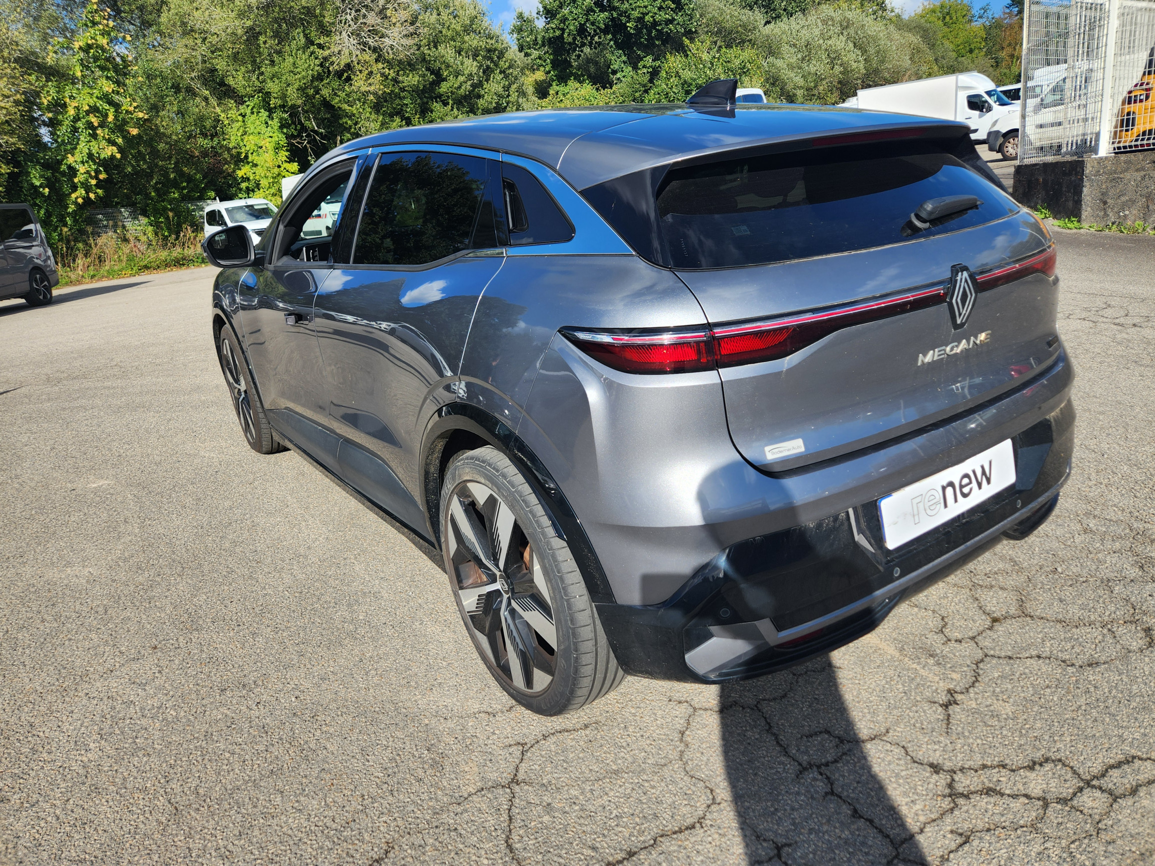 Vente en ligne Renault Megane E-Tech  EV60 220 ch super charge au prix de 25 999 €