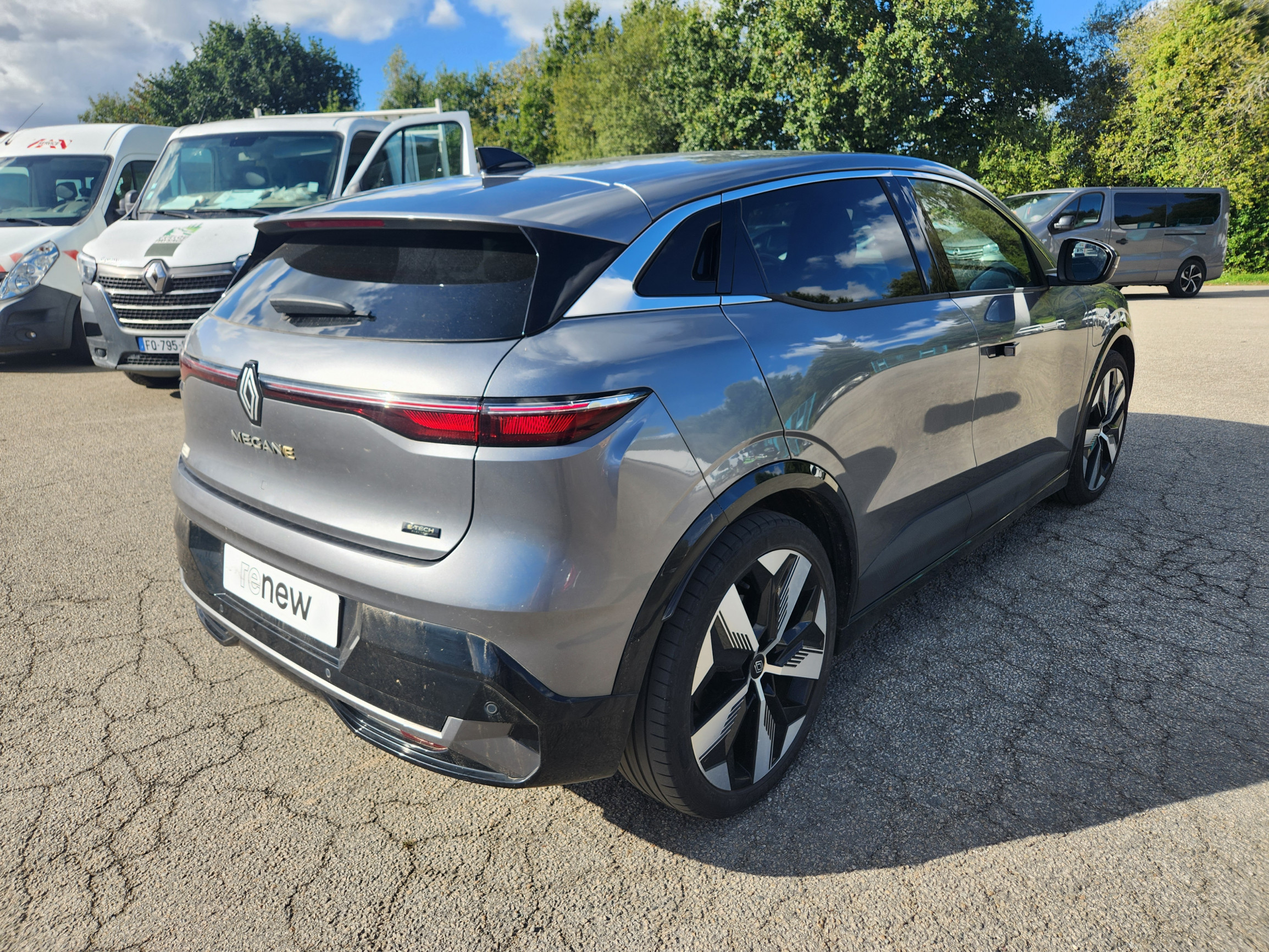 Vente en ligne Renault Megane E-Tech  EV60 220 ch super charge au prix de 25 999 €