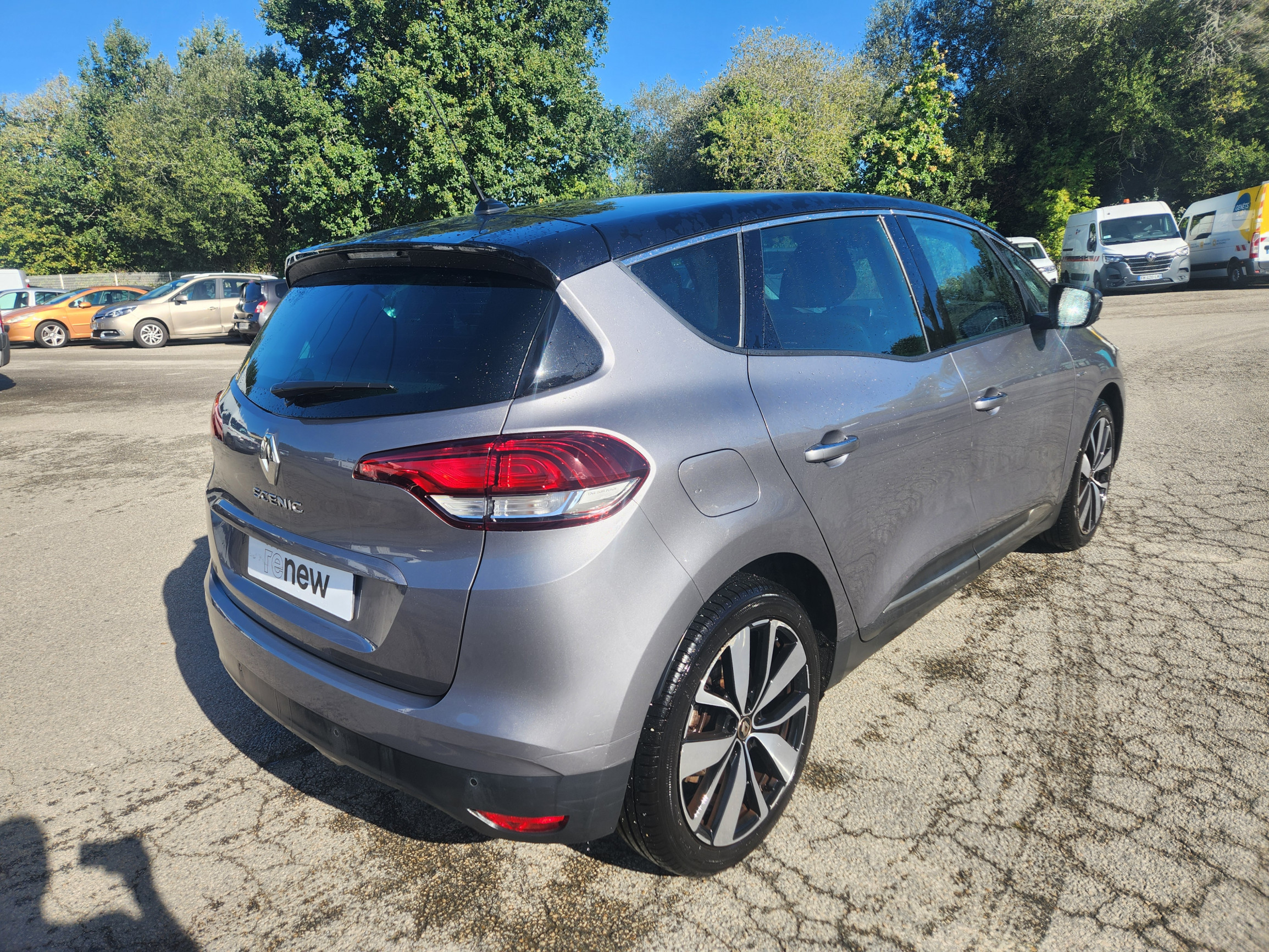 Vente en ligne Renault Scenic 4 Scenic TCe 115 FAP au prix de 14 999 €