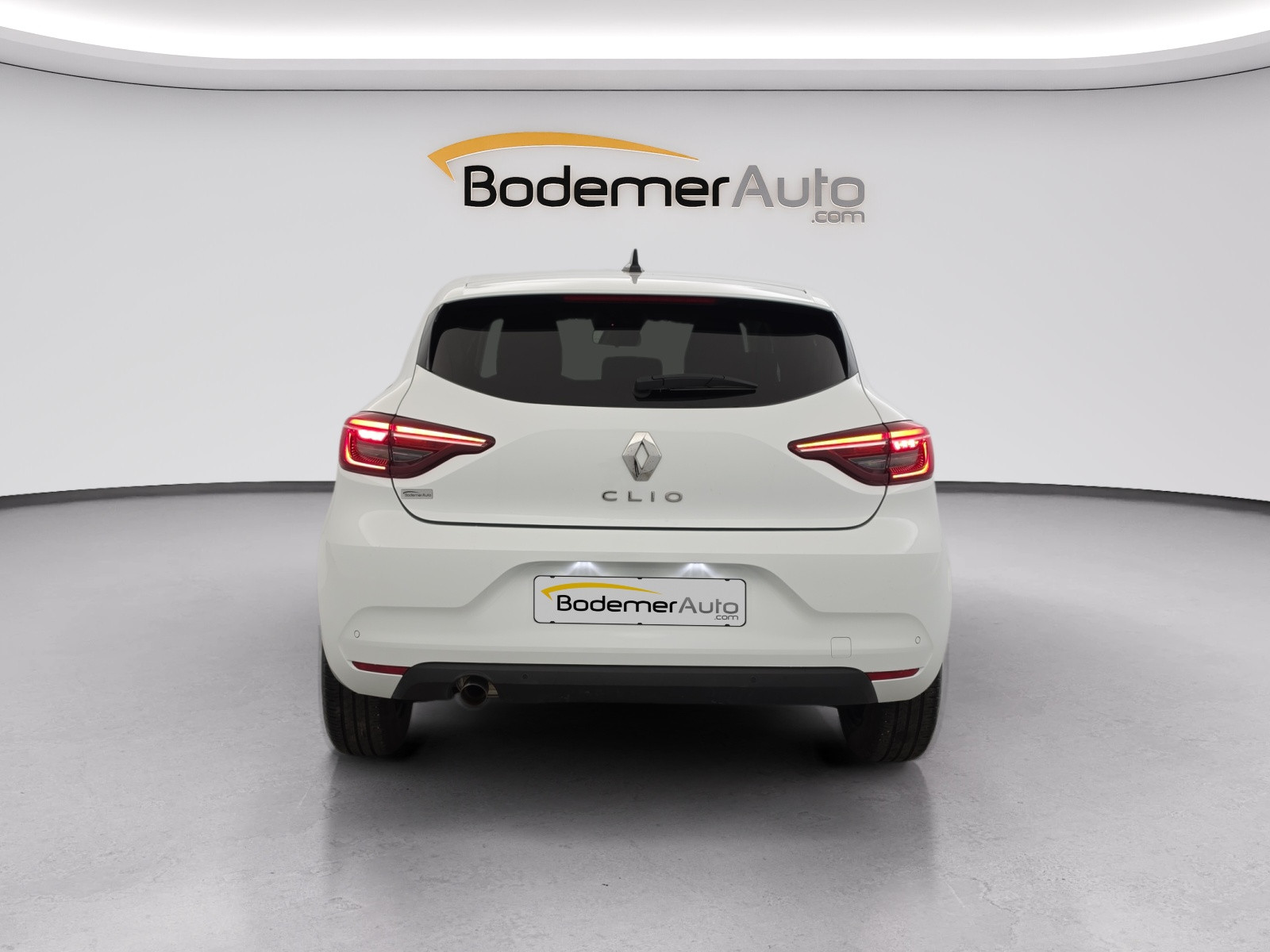 Vente en ligne Renault Clio 5 Clio TCe 90 au prix de 14 490 €