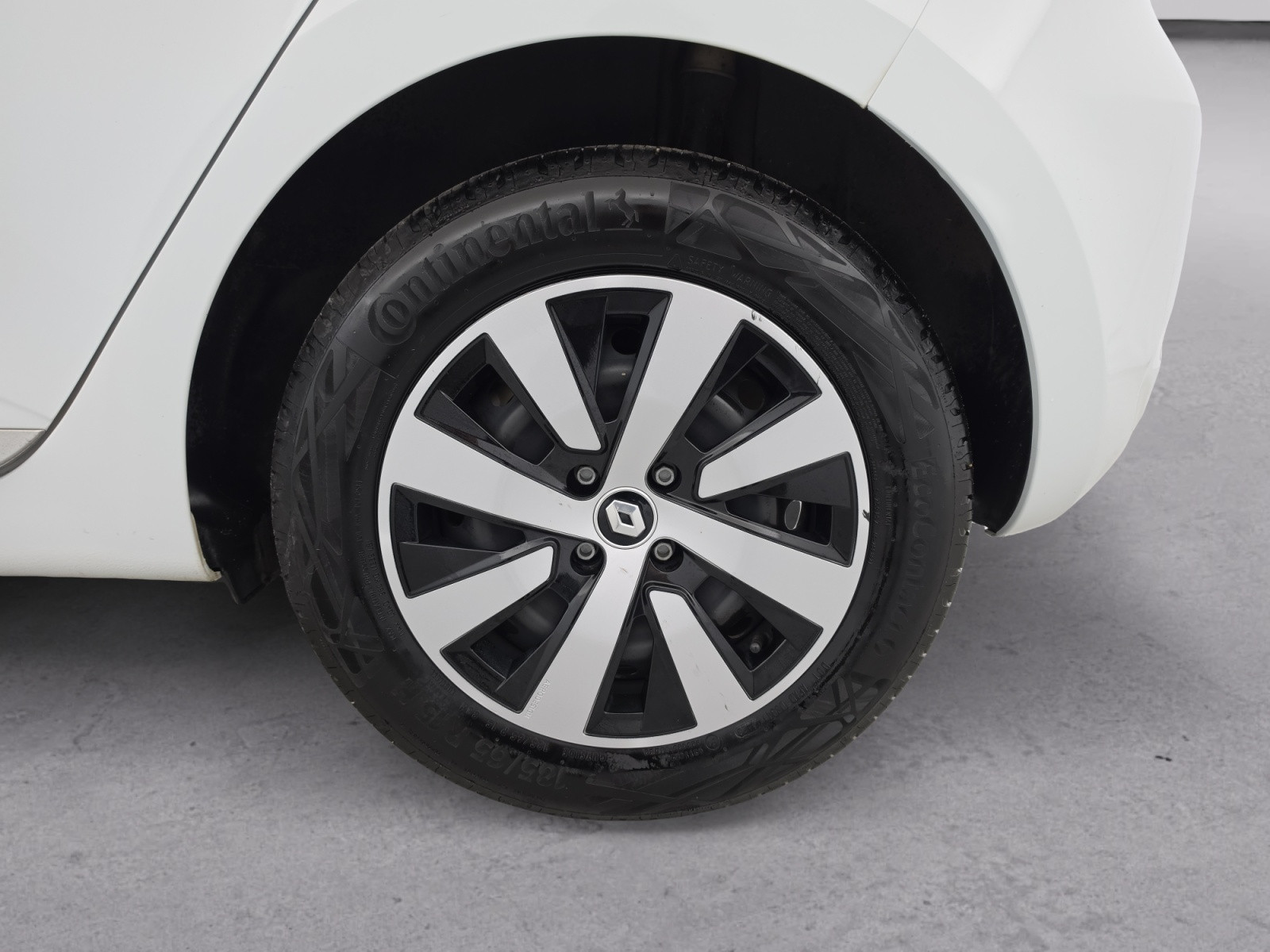 Vente en ligne Renault Clio 5 Clio TCe 90 au prix de 14 490 €