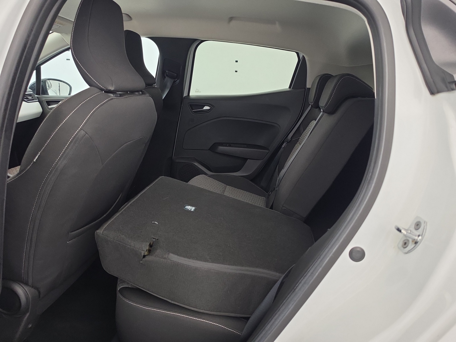 Vente en ligne Renault Clio 5 Clio TCe 90 au prix de 14 490 €