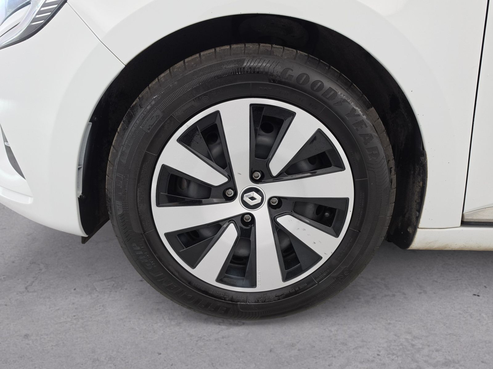 Vente en ligne Renault Clio 5 Clio TCe 90 au prix de 14 490 €