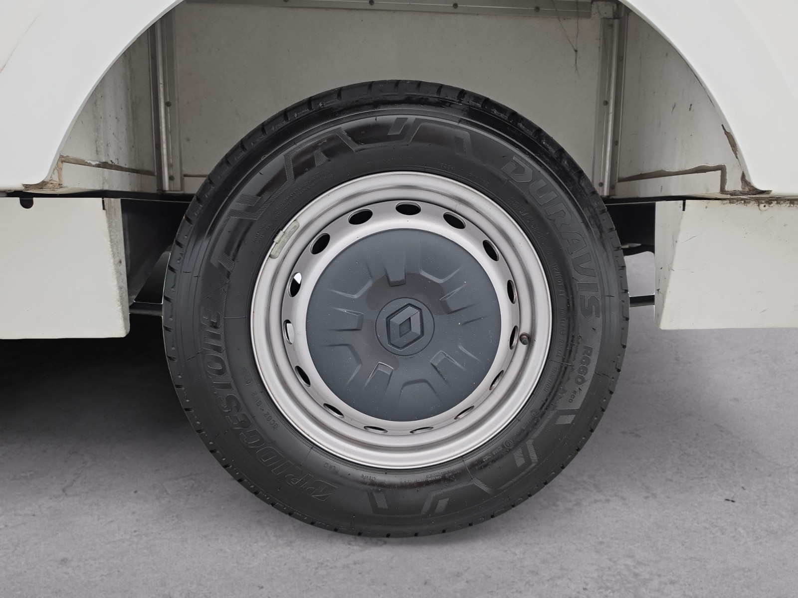 Vente en ligne Renault Master 3 Châssis Cabine MASTER PHC TRAC F3500 L3H1 BLUE DCI 145 EURO VI au prix de 30 999 €