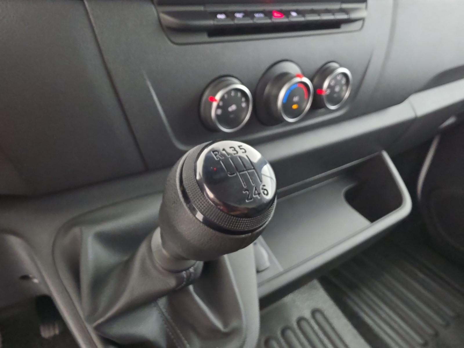Vente en ligne Renault Master 3 Châssis Cabine MASTER PHC TRAC F3500 L3H1 BLUE DCI 145 EURO VI au prix de 30 999 €