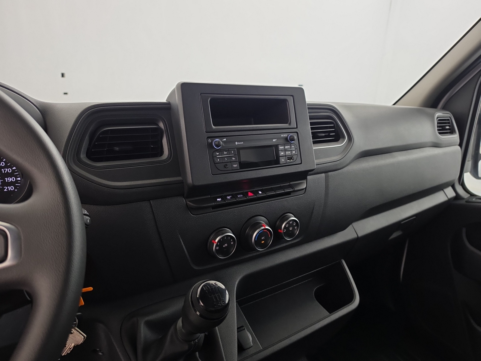 Vente en ligne Renault Master 3 Châssis Cabine MASTER PHC TRAC F3500 L3H1 BLUE DCI 145 EURO VI au prix de 30 999 €