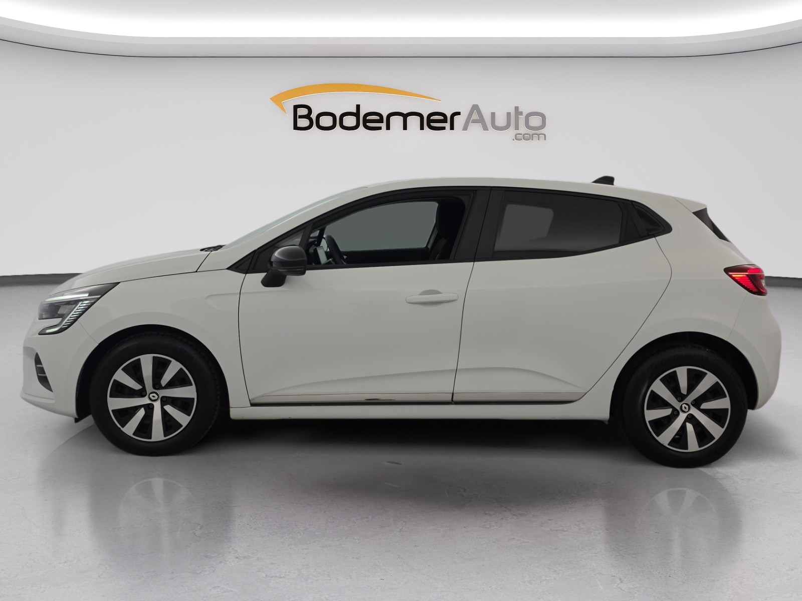 Vente en ligne Renault Clio 5 Clio TCe 90 au prix de 14 290 €