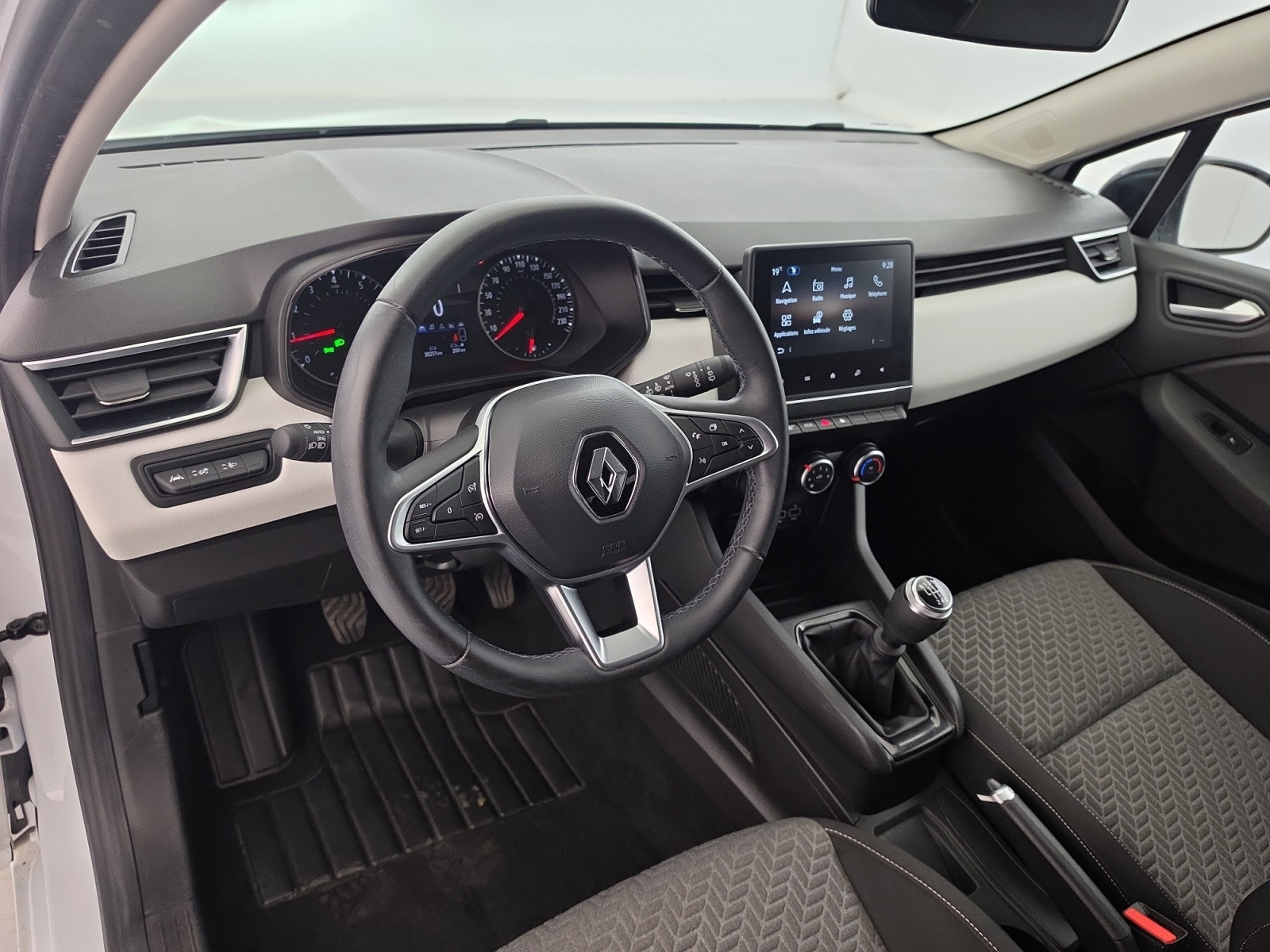 Vente en ligne Renault Clio 5 Clio TCe 90 au prix de 14 290 €