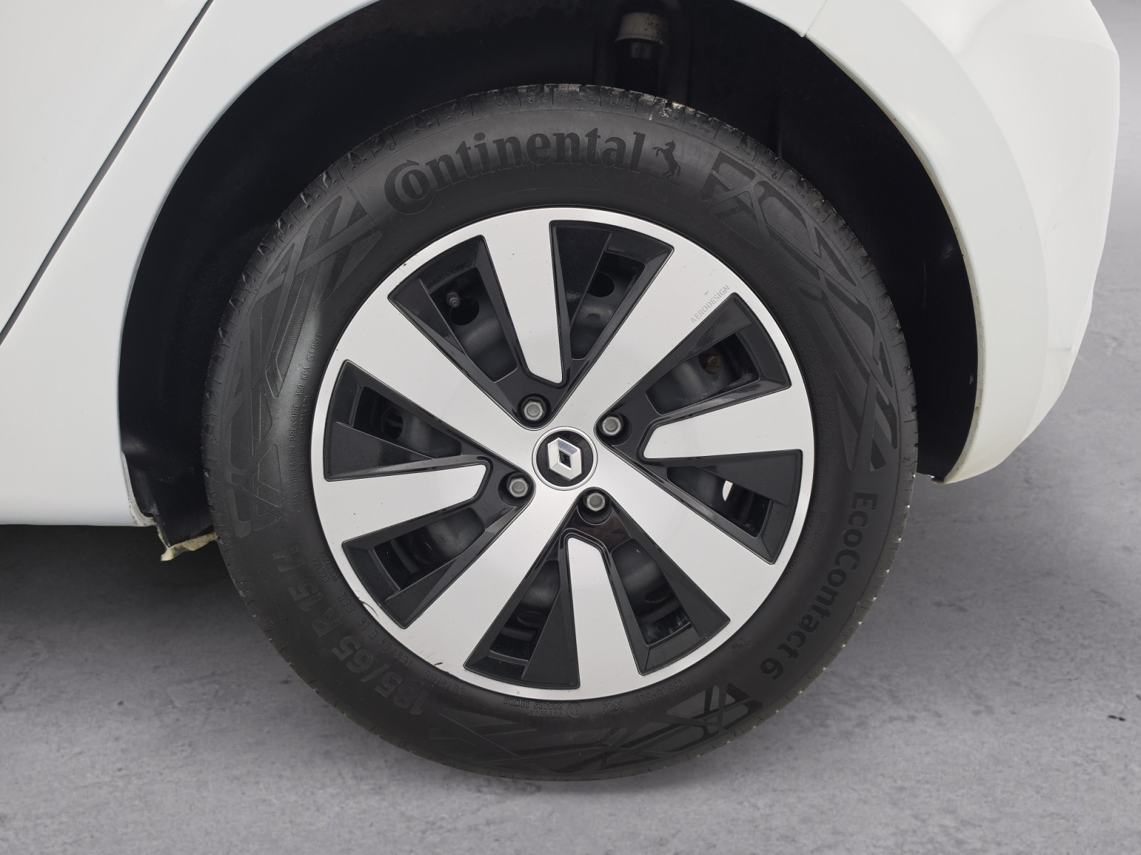 Vente en ligne Renault Clio 5 Clio TCe 90 au prix de 14 290 €