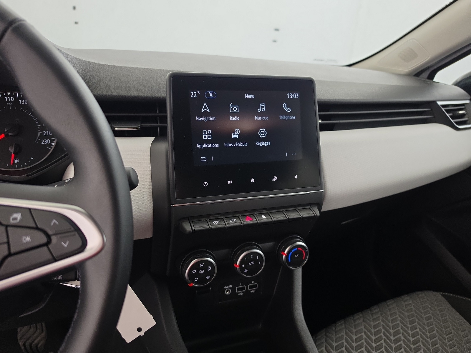 Vente en ligne Renault Clio 5 Clio TCe 90 au prix de 14 399 €