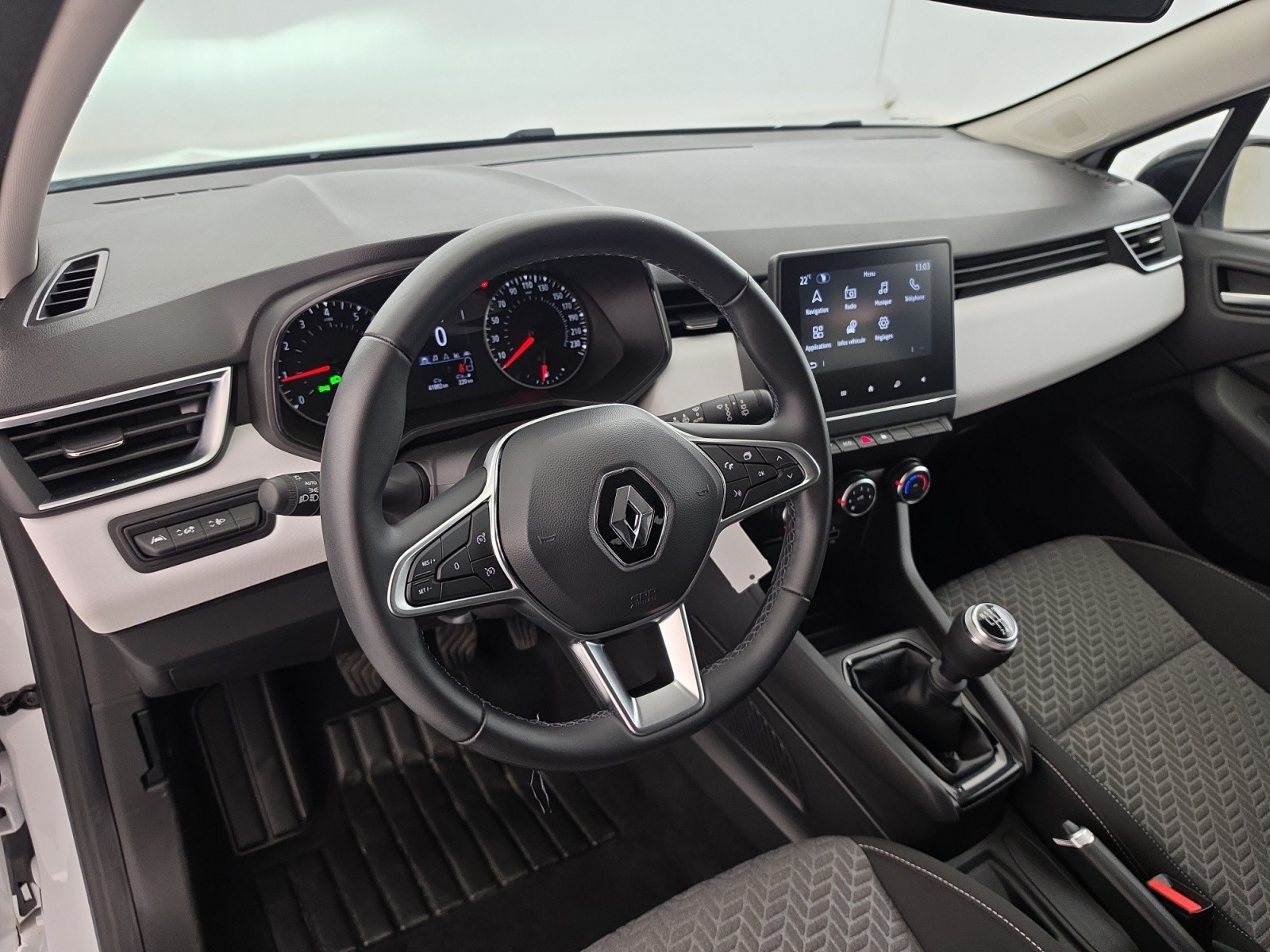 Vente en ligne Renault Clio 5 Clio TCe 90 au prix de 14 399 €