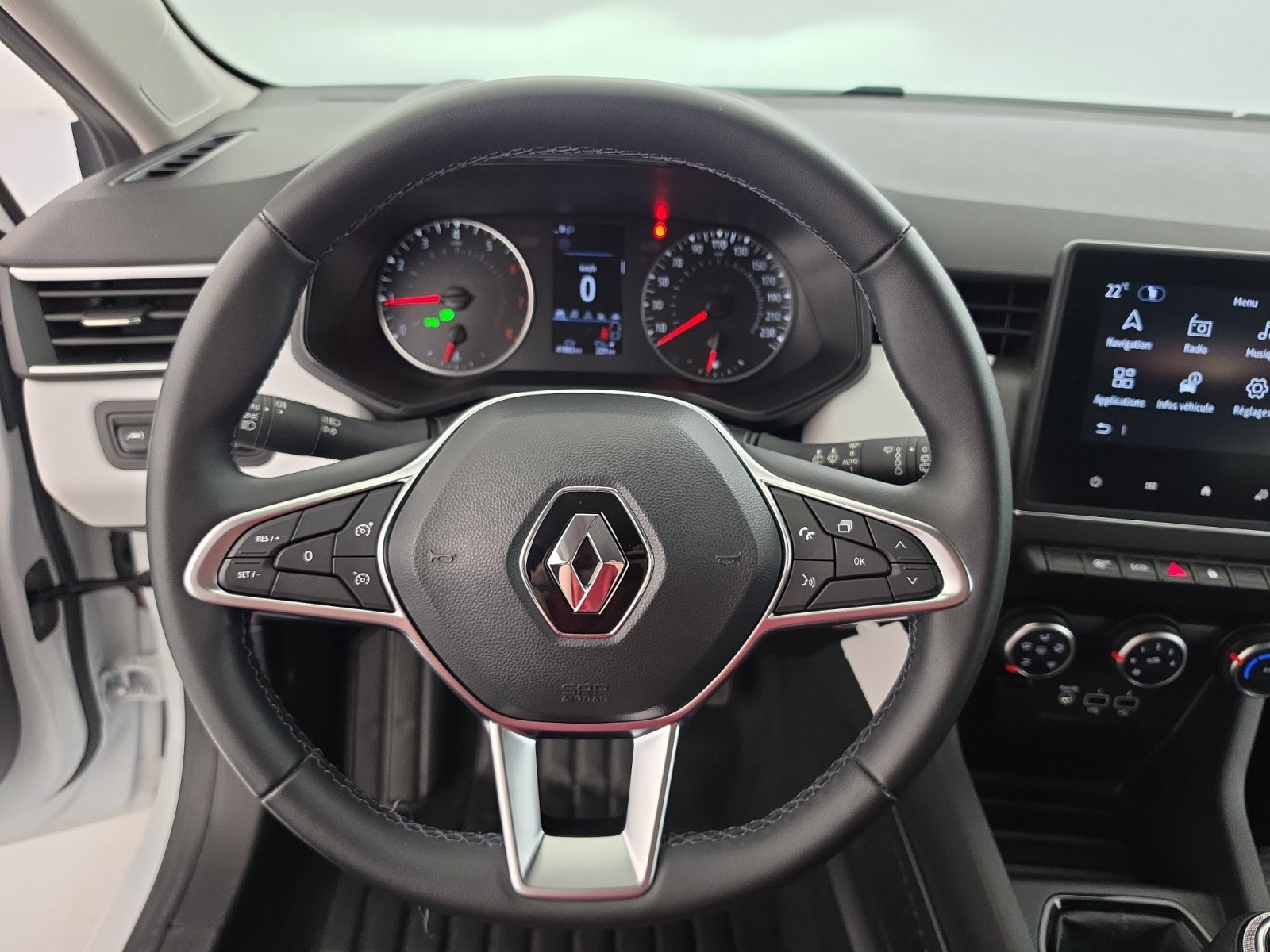 Vente en ligne Renault Clio 5 Clio TCe 90 au prix de 14 399 €