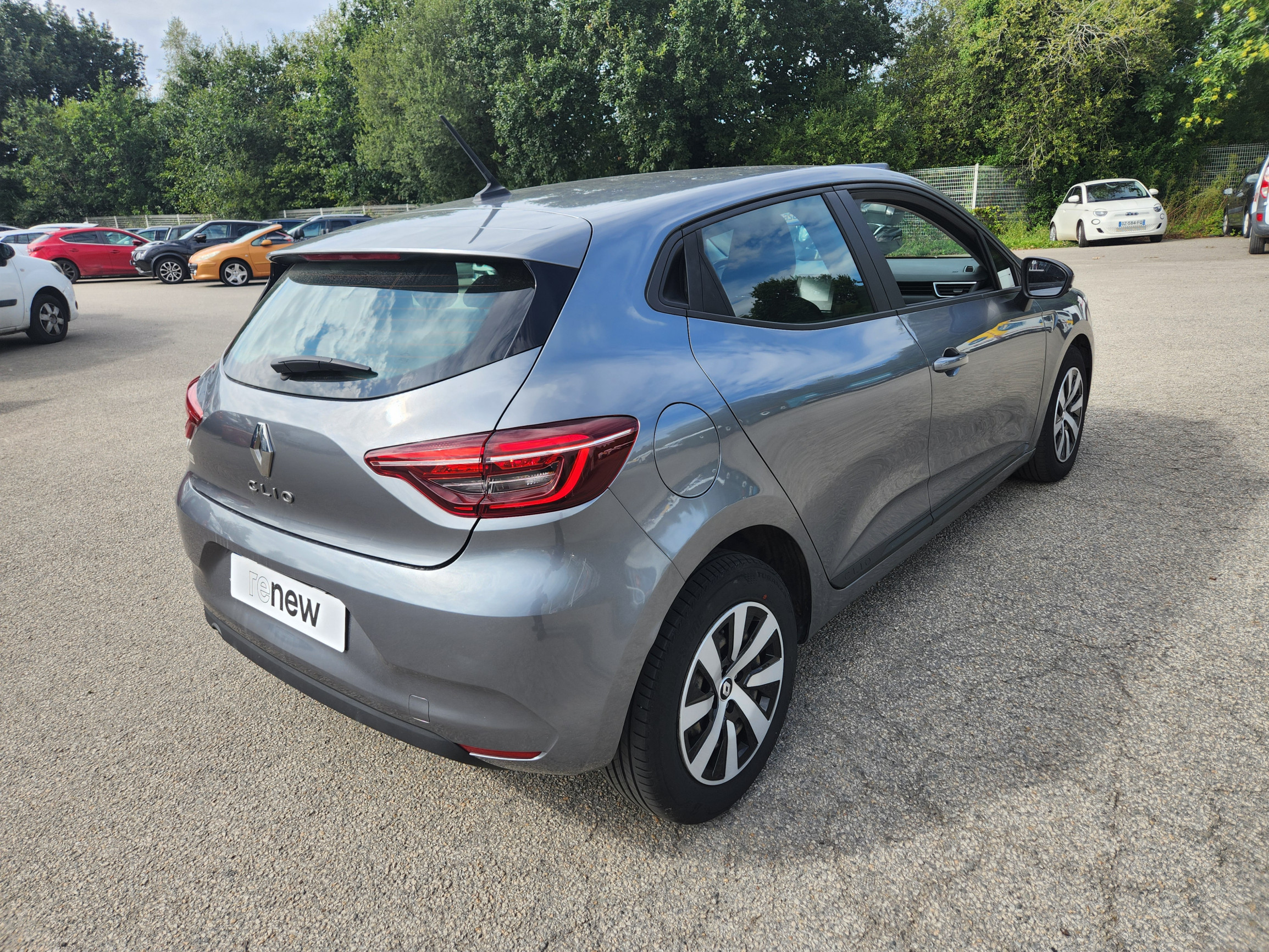 Vente en ligne Renault Clio 5 Clio TCe 90 au prix de 14 499 €