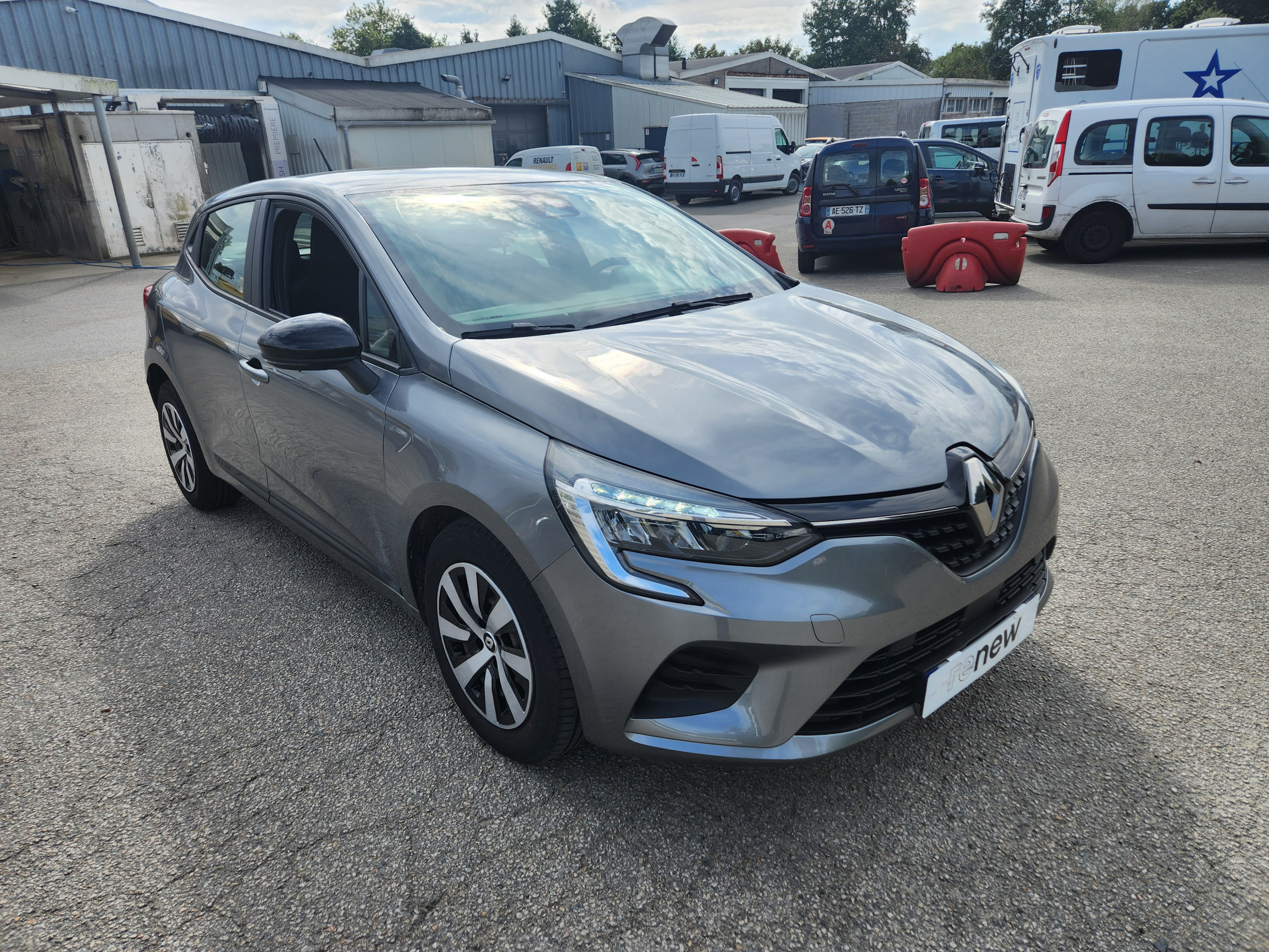 Vente en ligne Renault Clio 5 Clio TCe 90 au prix de 14 499 €
