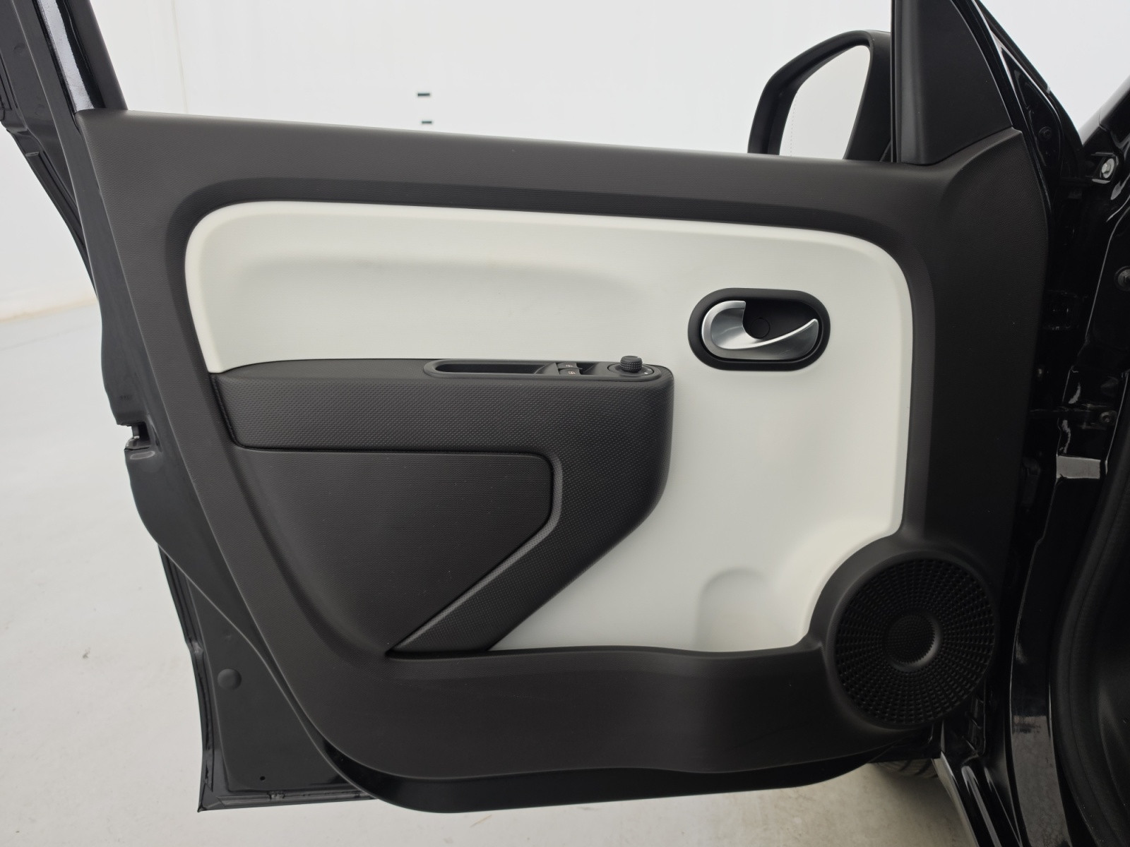Vente en ligne Renault Twingo 3  SCe 65 au prix de 12 999 €