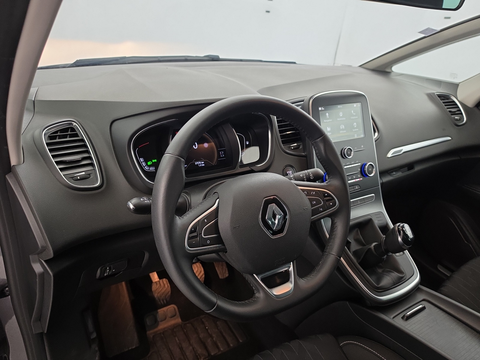 Vente en ligne Renault Scenic 4 Scenic TCe 115 FAP au prix de 14 999 €