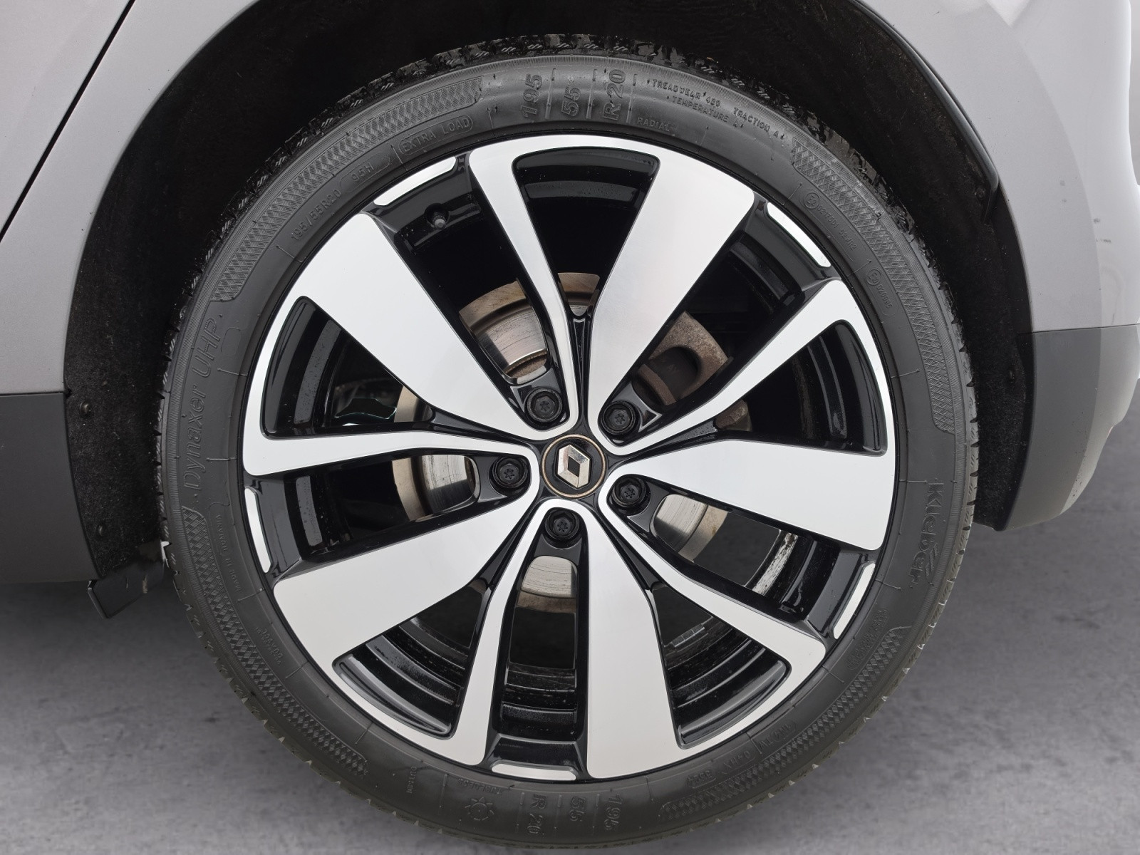 Vente en ligne Renault Scenic 4 Scenic TCe 115 FAP au prix de 14 999 €