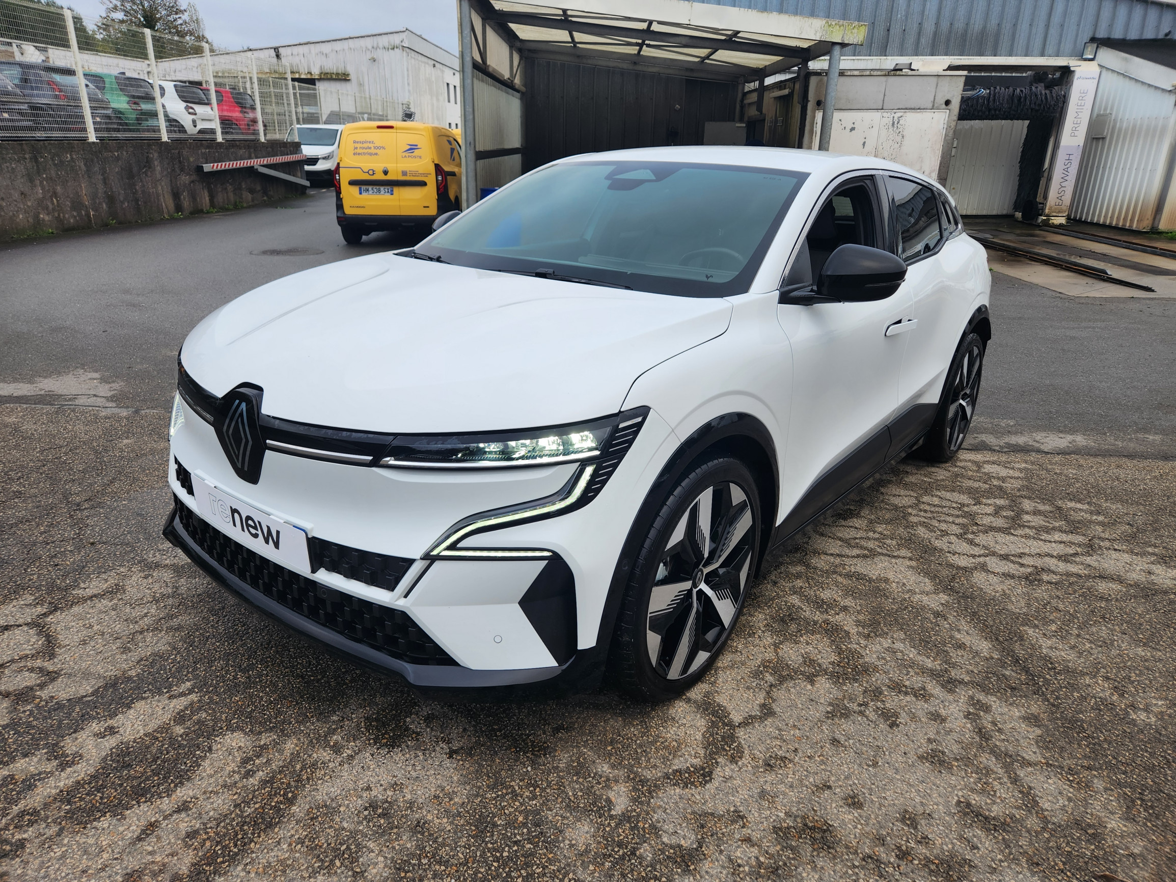 Renault Megane E-Tech  EV60 220 ch super charge occasion de 2023 en vente à Morlaix