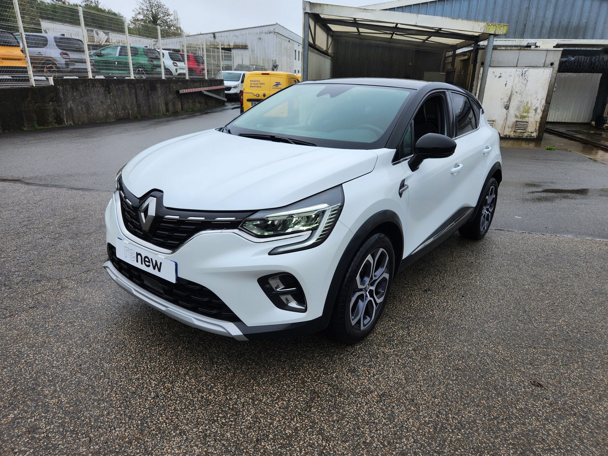 Renault Captur  E-Tech full hybrid 145 occasion de 2023 en vente à Morlaix