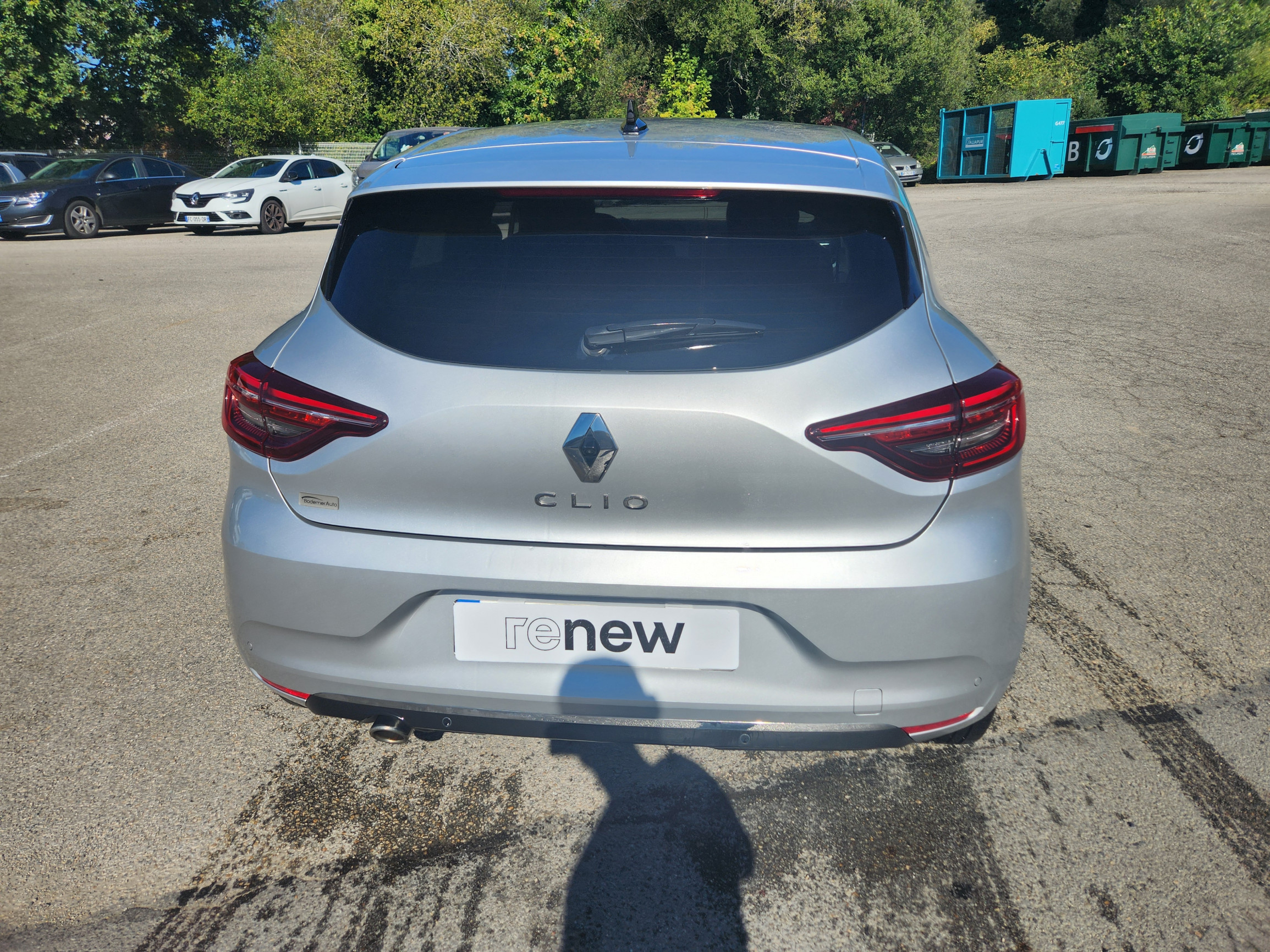 Vente en ligne Renault Clio 5 Clio TCe 90 au prix de 15 999 €