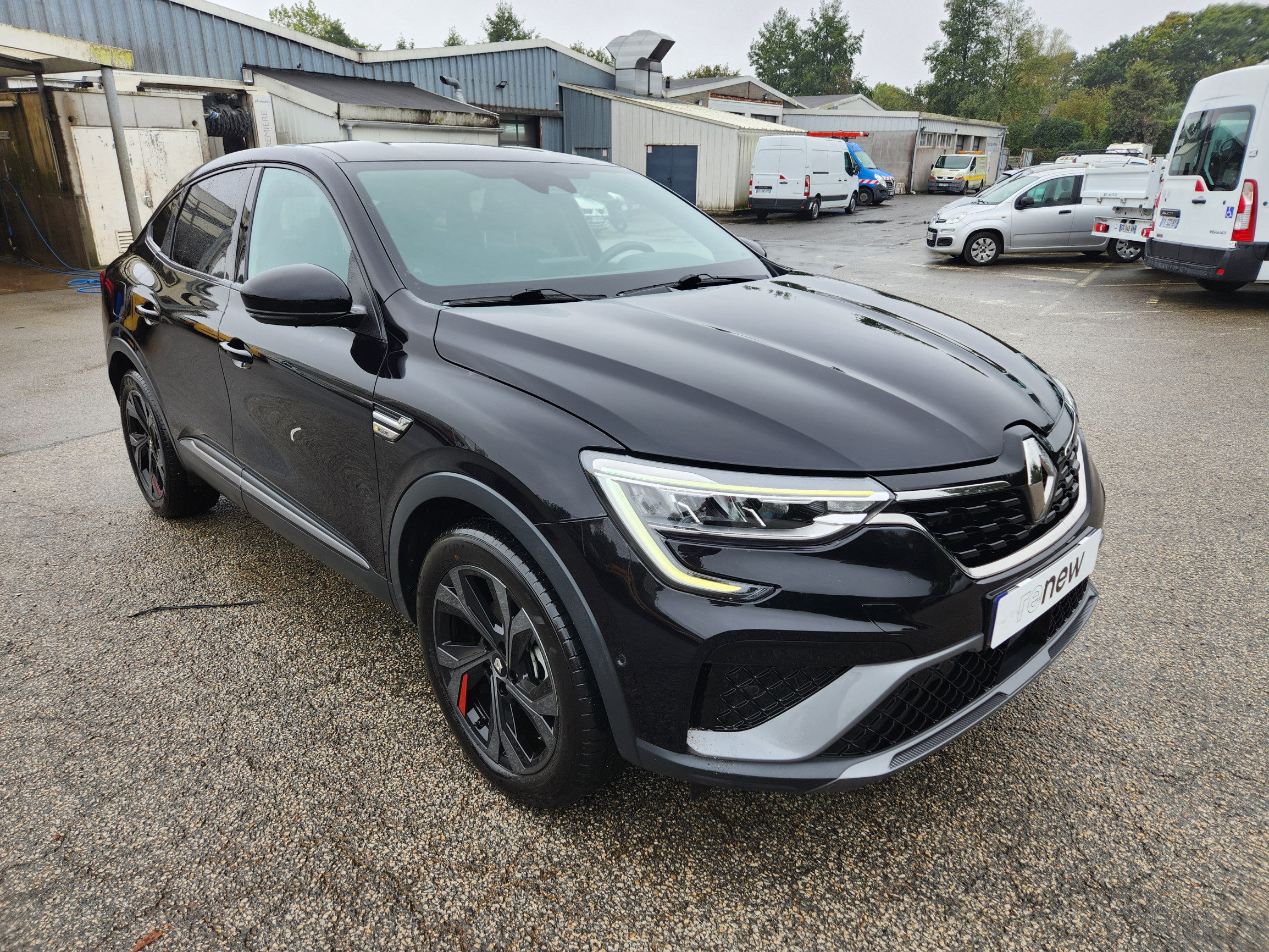 Vente en ligne Renault Arkana  E-Tech hybride 145 au prix de 20 499 €