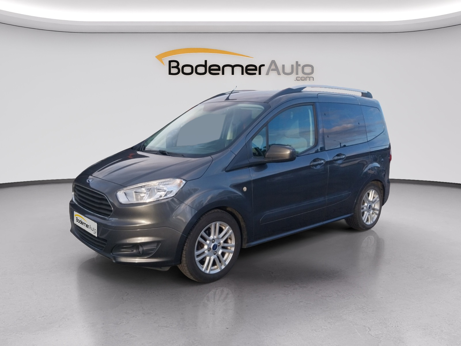 Ford Tourneo Courier  1.0 EcoBoost 100 occasion de 2018 en vente à Morlaix