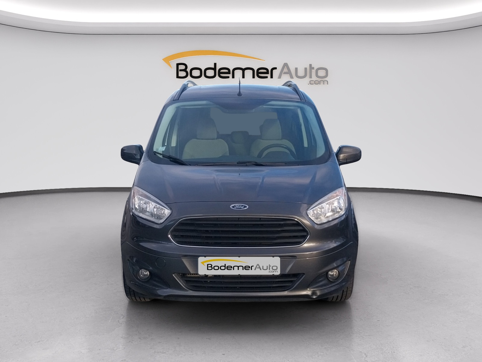 Vente en ligne Ford Tourneo Courier  1.0 EcoBoost 100 au prix de 12 999 €