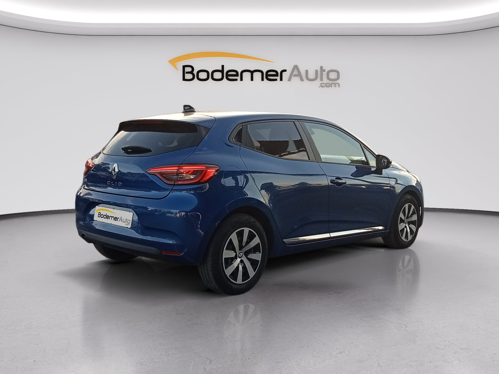 Vente en ligne Renault Clio 5 Clio TCe 90 au prix de 14 990 €