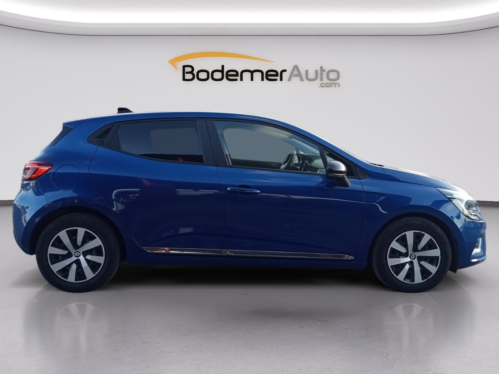 Vente en ligne Renault Clio 5 Clio TCe 90 au prix de 14 990 €