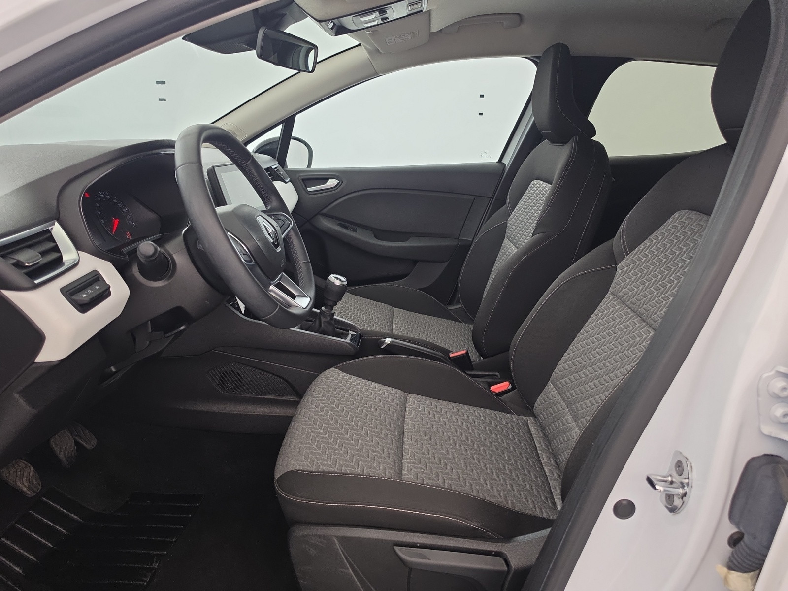 Vente en ligne Renault Clio 5 Clio TCe 90 au prix de 14 290 €