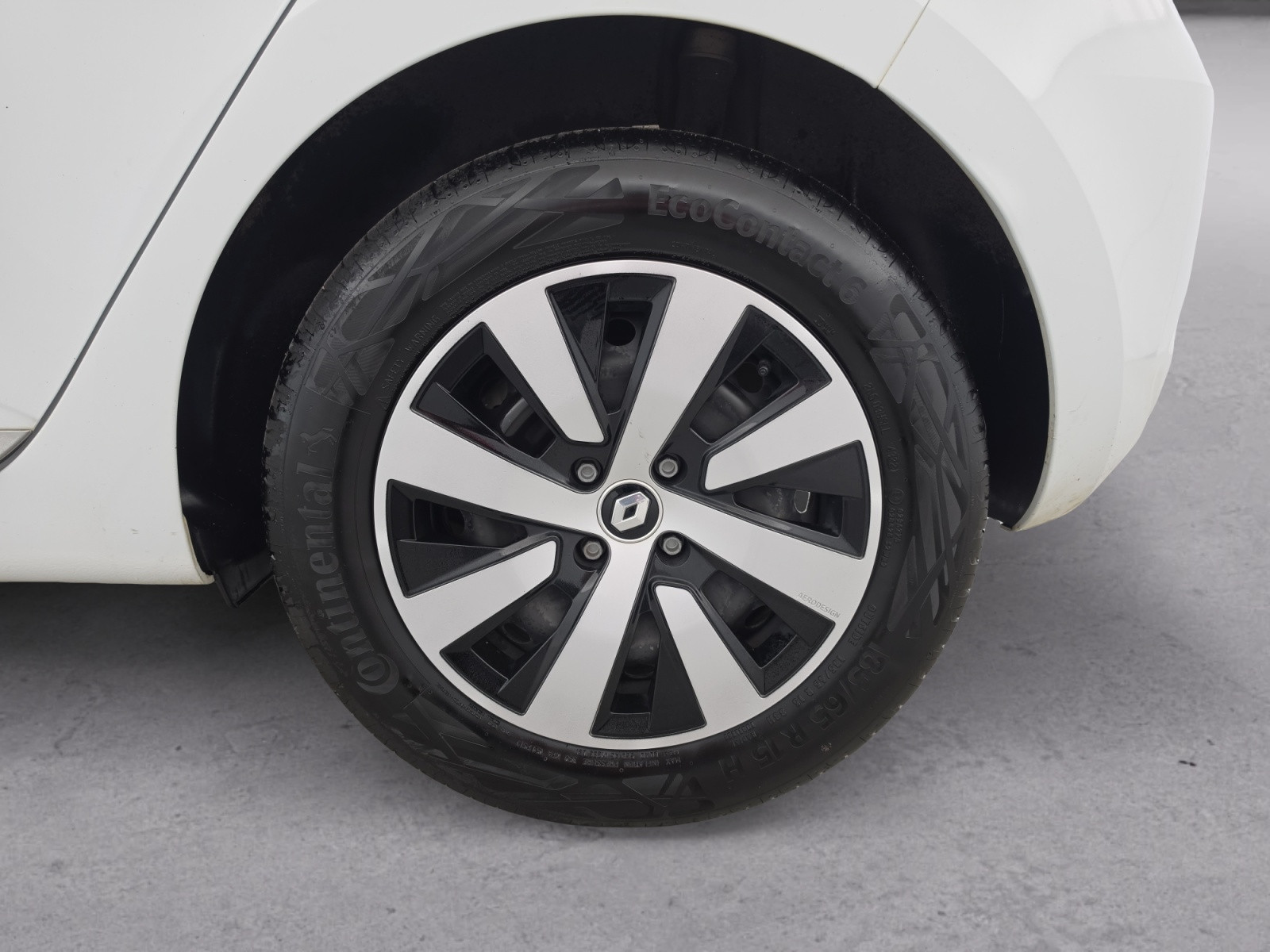Vente en ligne Renault Clio 5 Clio TCe 90 au prix de 14 290 €