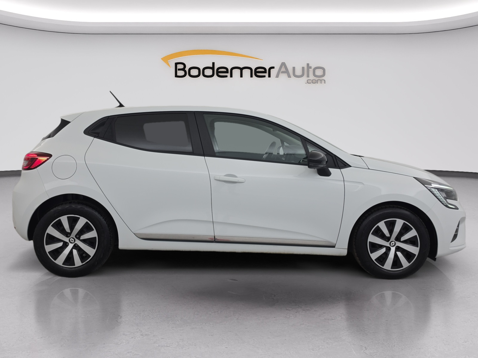 Vente en ligne Renault Clio 5 Clio TCe 90 au prix de 14 290 €