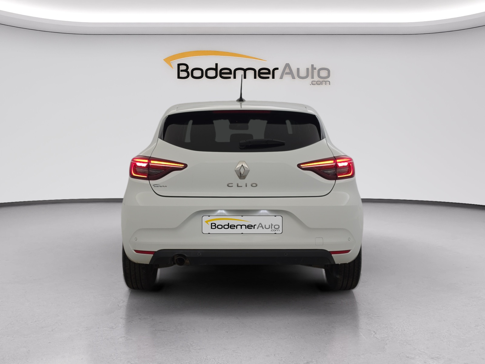 Vente en ligne Renault Clio 5 Clio TCe 90 au prix de 14 290 €