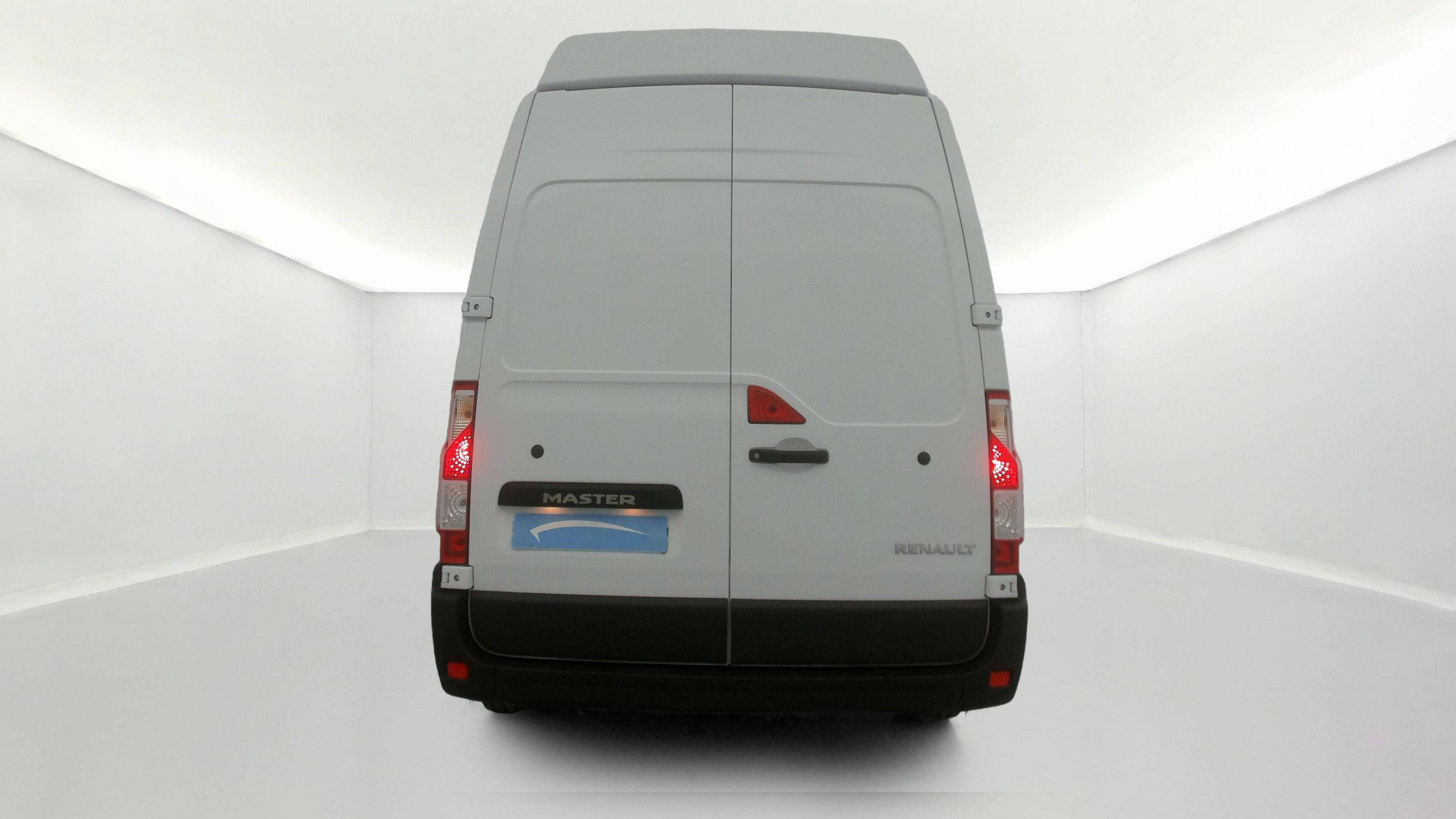 Vente en ligne Renault Master Fourgon MASTER FGN TRAC F3500 L3H3 BLUE DCI 135 au prix de 24 990 €