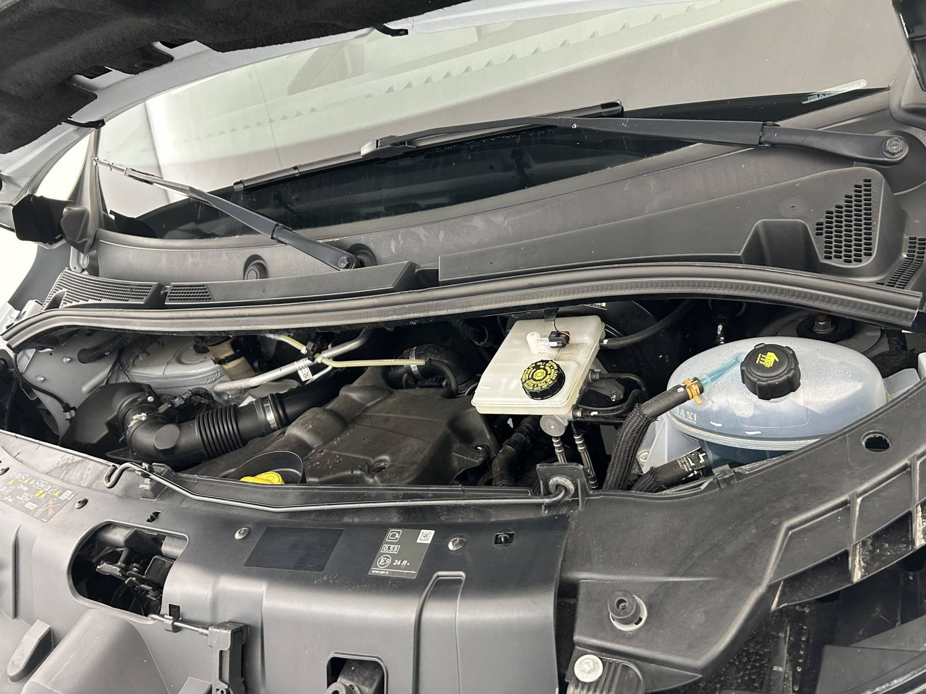 Vente en ligne Renault Master Fourgon MASTER FGN TRAC F3500 L3H3 BLUE DCI 135 au prix de 24 990 €