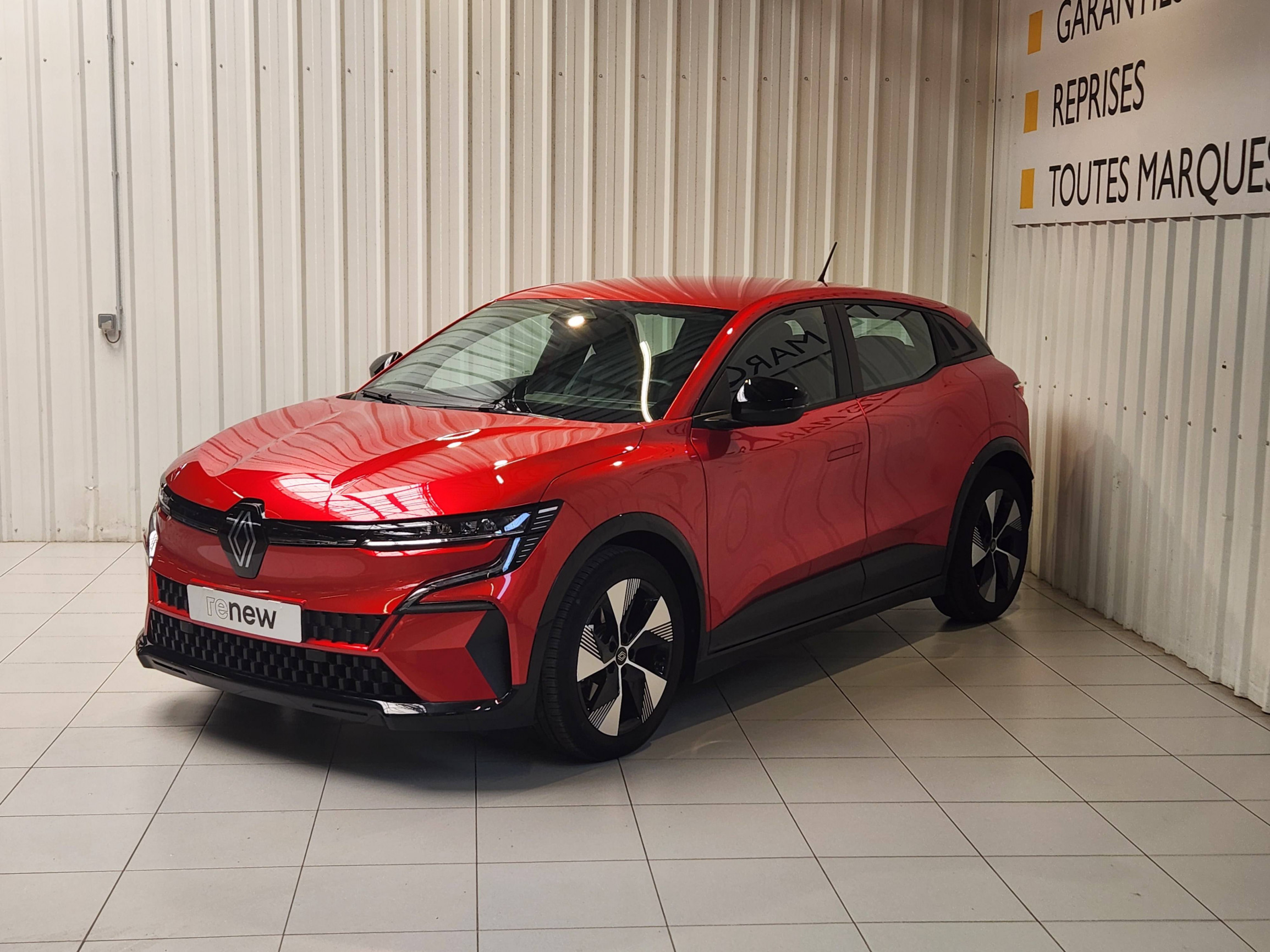 Renault Megane E-Tech  EV60 220 ch super charge occasion de 2023 en vente à Morlaix